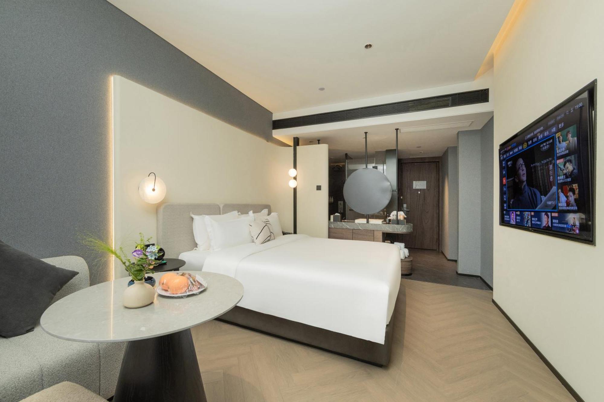 Shamian Island Yatland Hotel 4*