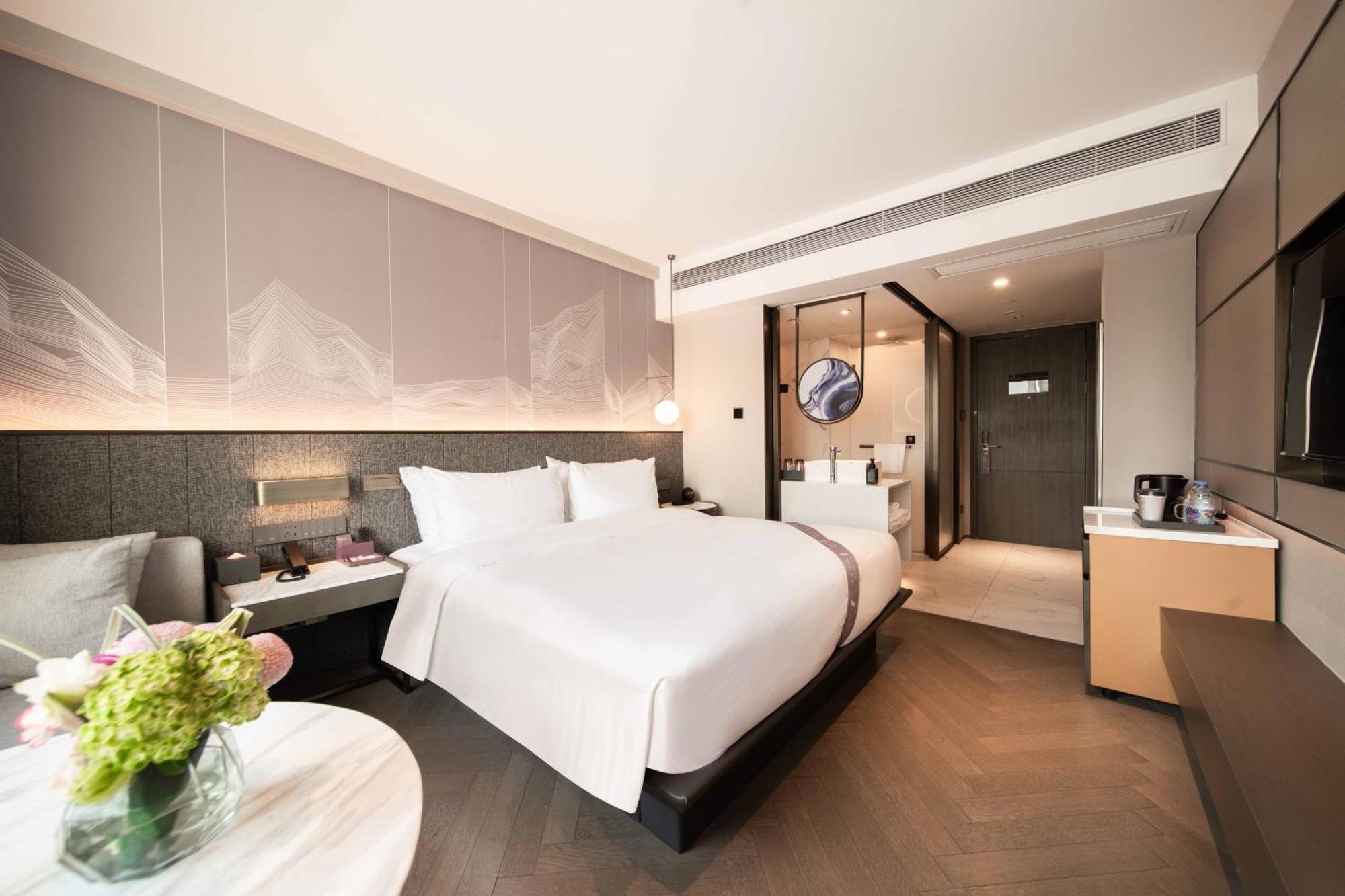 Imperial Traders Elong - Free Shuttle Bus To Fair Complex & Overseas Buyer Registration Services Hotel
