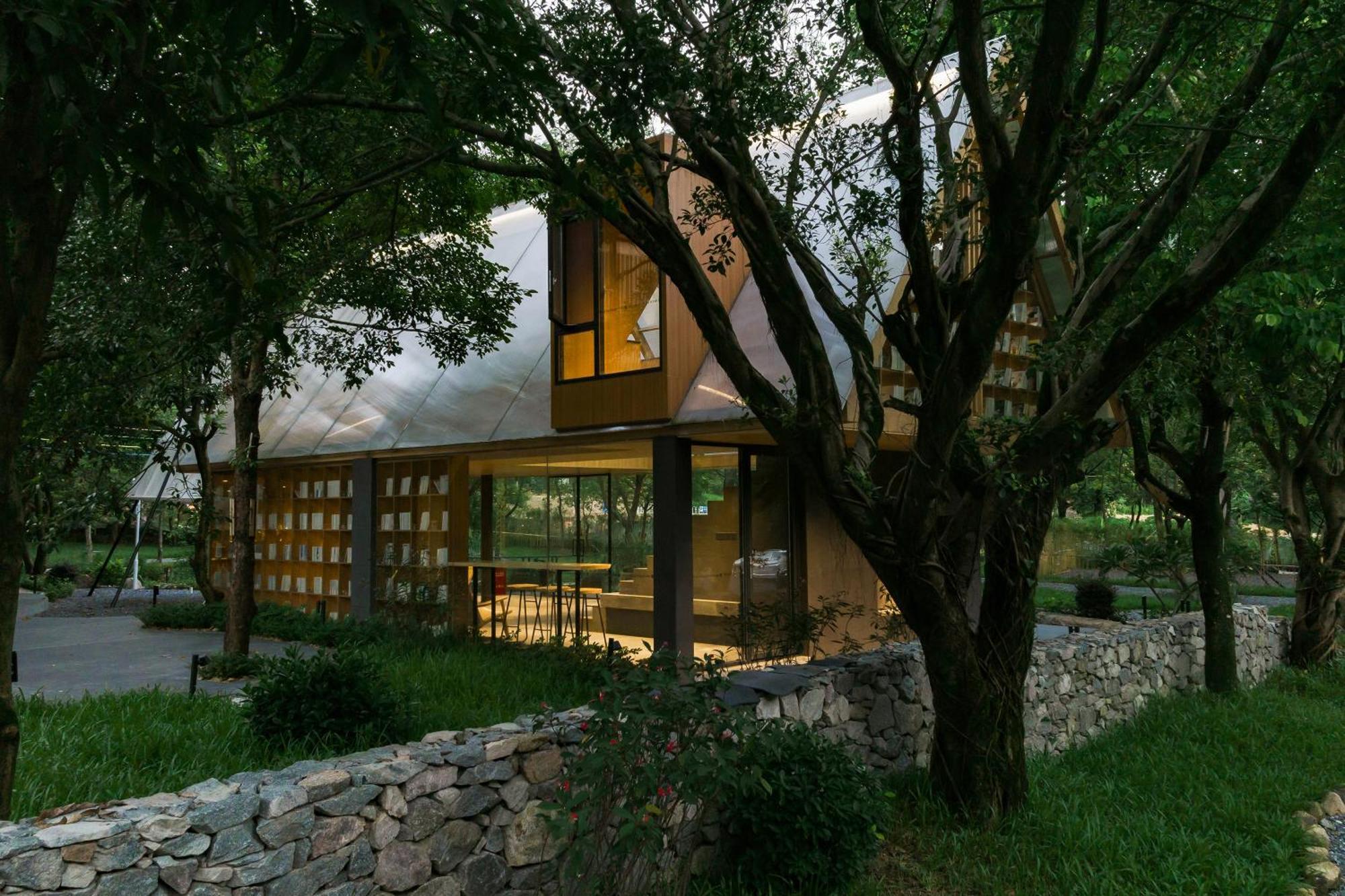 Homestay Itree Butterfly's Forest Huadu