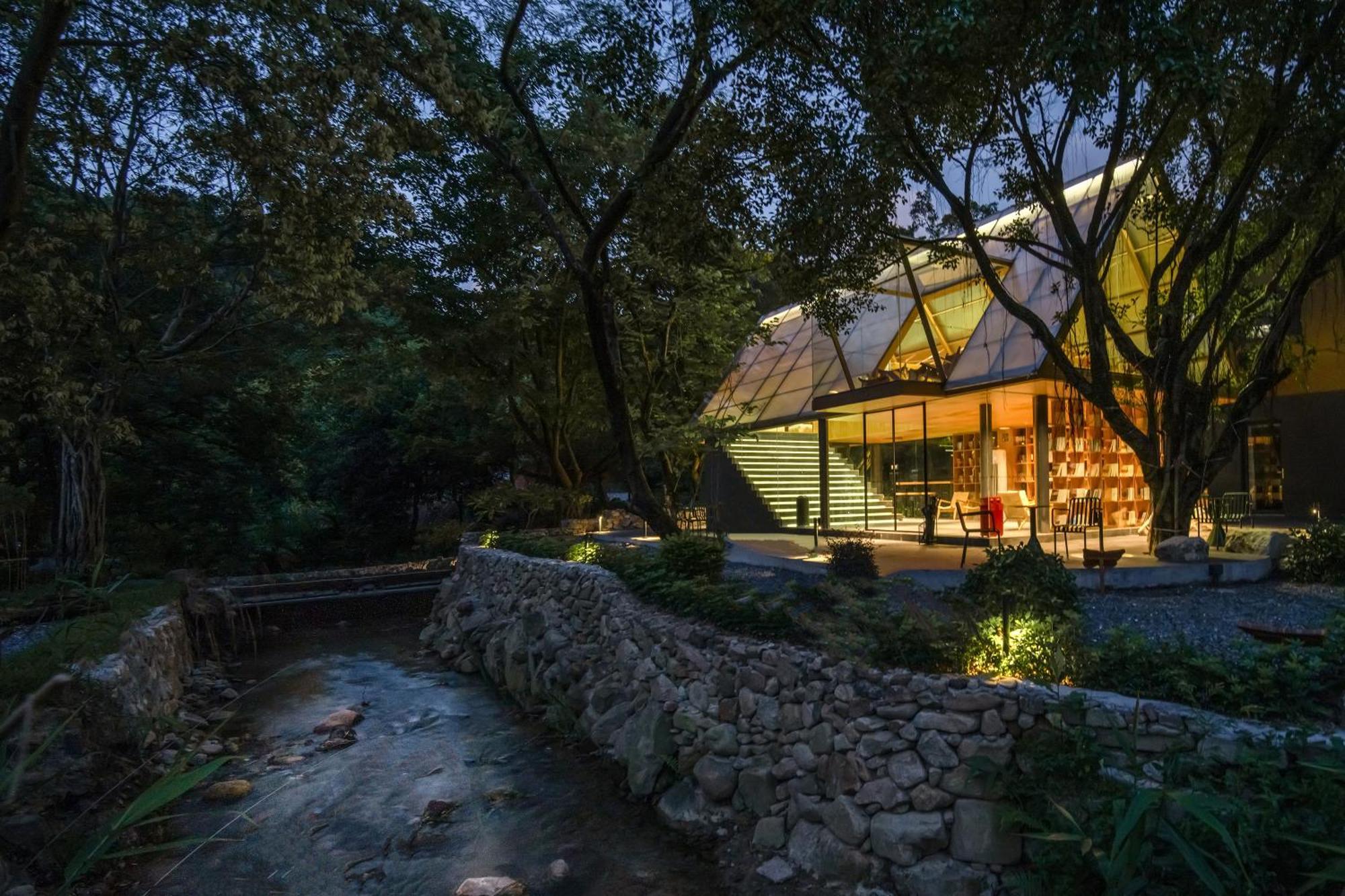 Itree Butterfly's Forest Huadu * Guangzhou