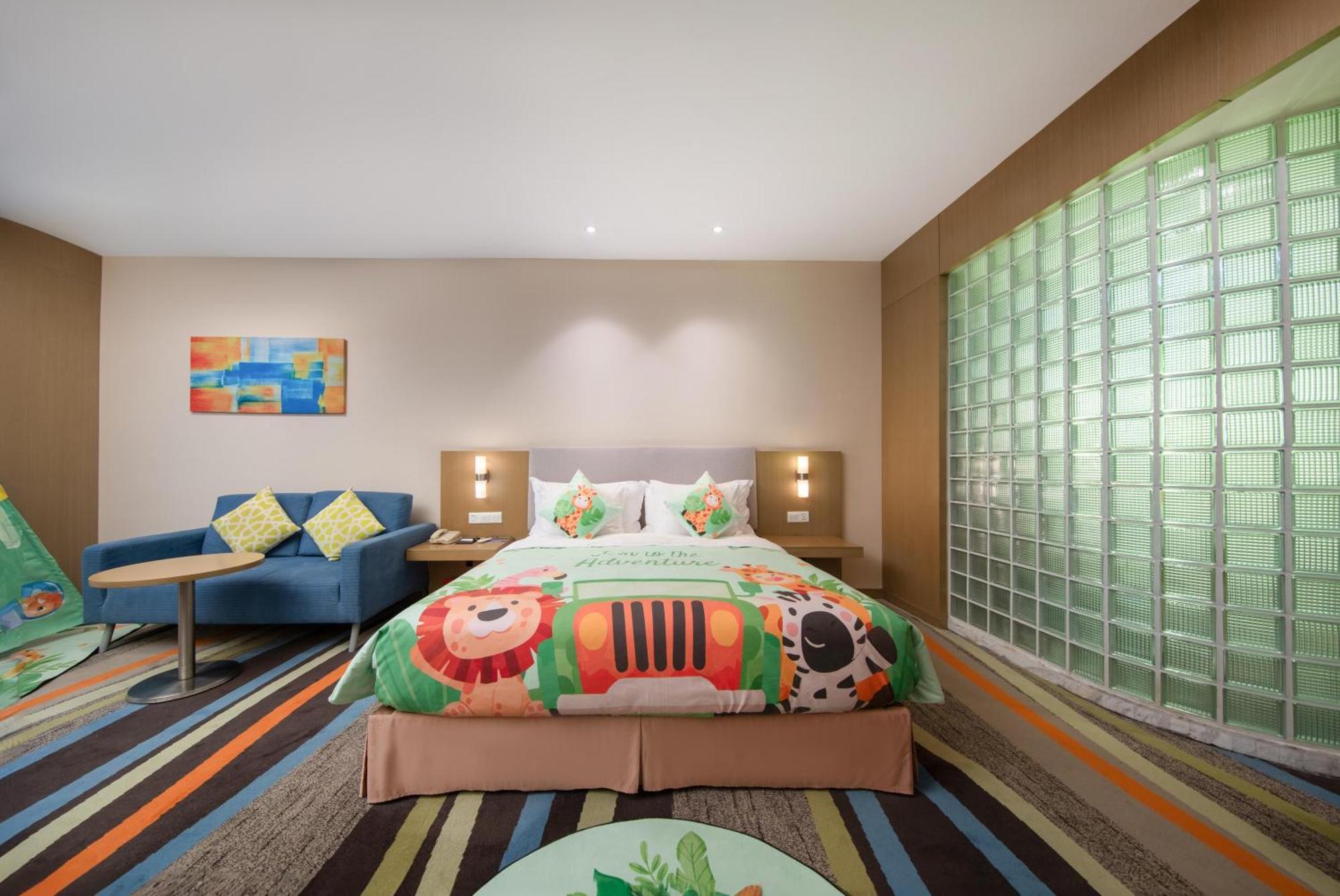 Guangzhou Baiyun Airport Rejoice By Argyle Hotel Rehe Metro Exit B --Free Shuttle Bus Is Provided During The 137Th Canton Fair 5*