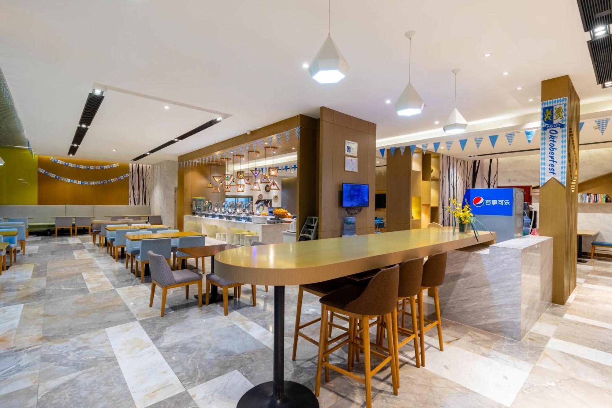Guangzhou Baiyun Airport Rejoice By Argyle Hotel Rehe Metro Exit B --Free Shuttle Bus Is Provided During The 137Th Canton Fair Hotel