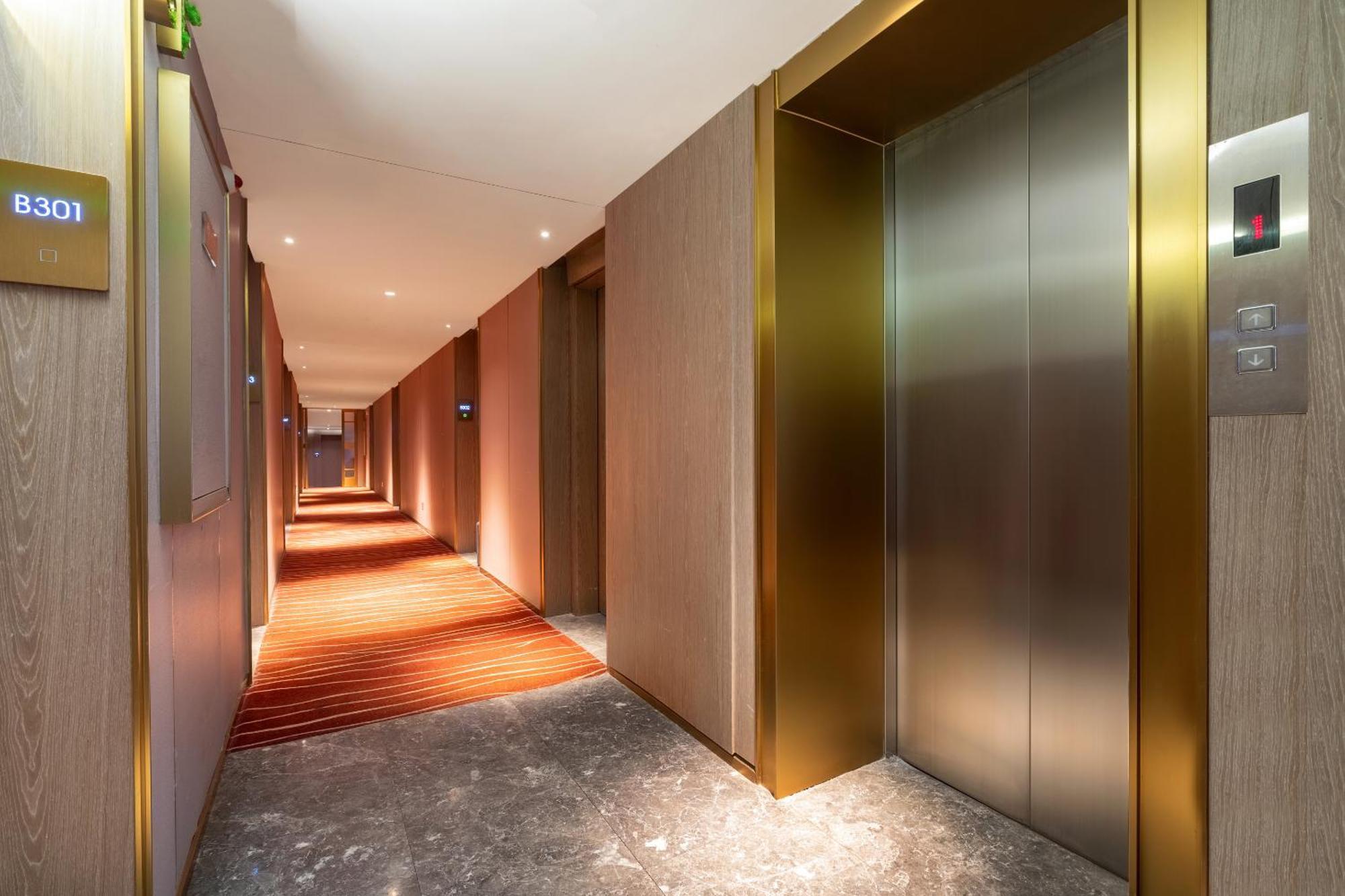 Echarm Beijing Road Pedestrian Street Dafo Ancient Temple 3*