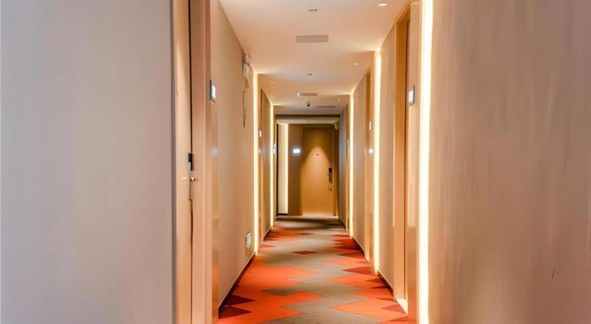 Hotel Borrman Dongpu Tianhe Pazhou Exhibition 3*