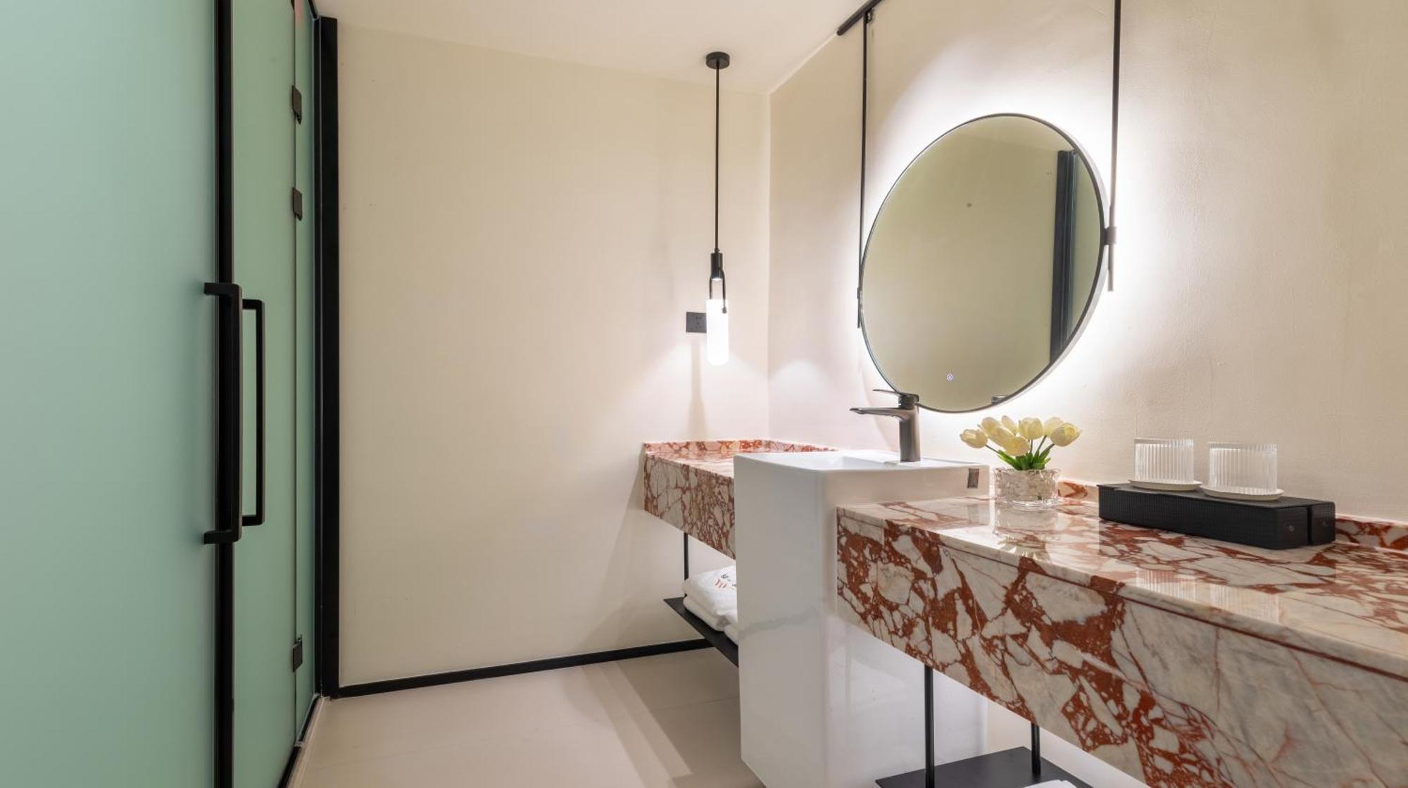 Likto-yiyu Pazhou Exhibition Tower Branch Hotel