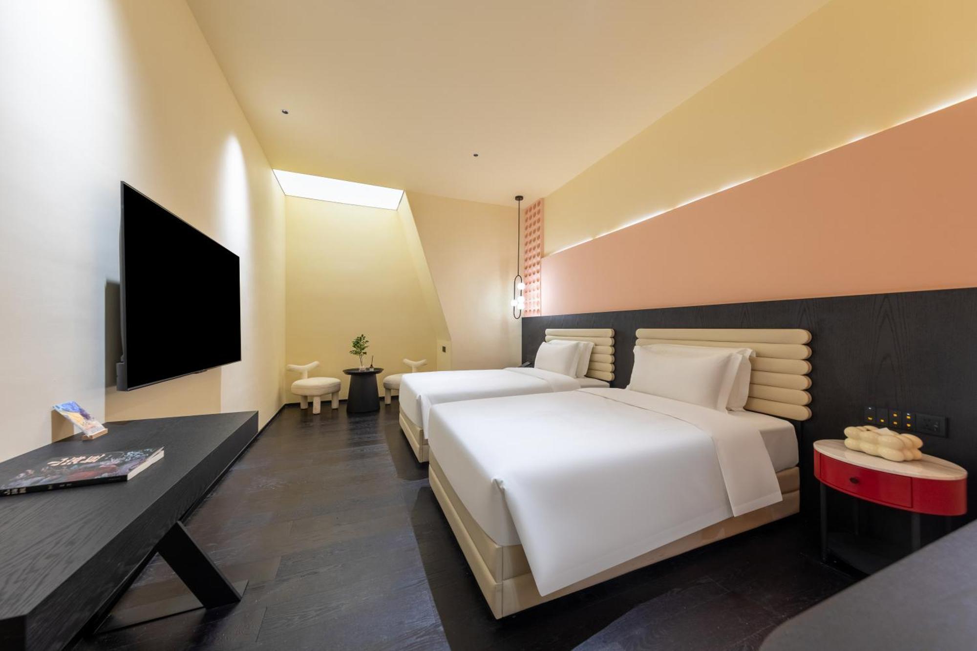 Hotel Likto-yiyu Pazhou Exhibition Tower Branch 3*