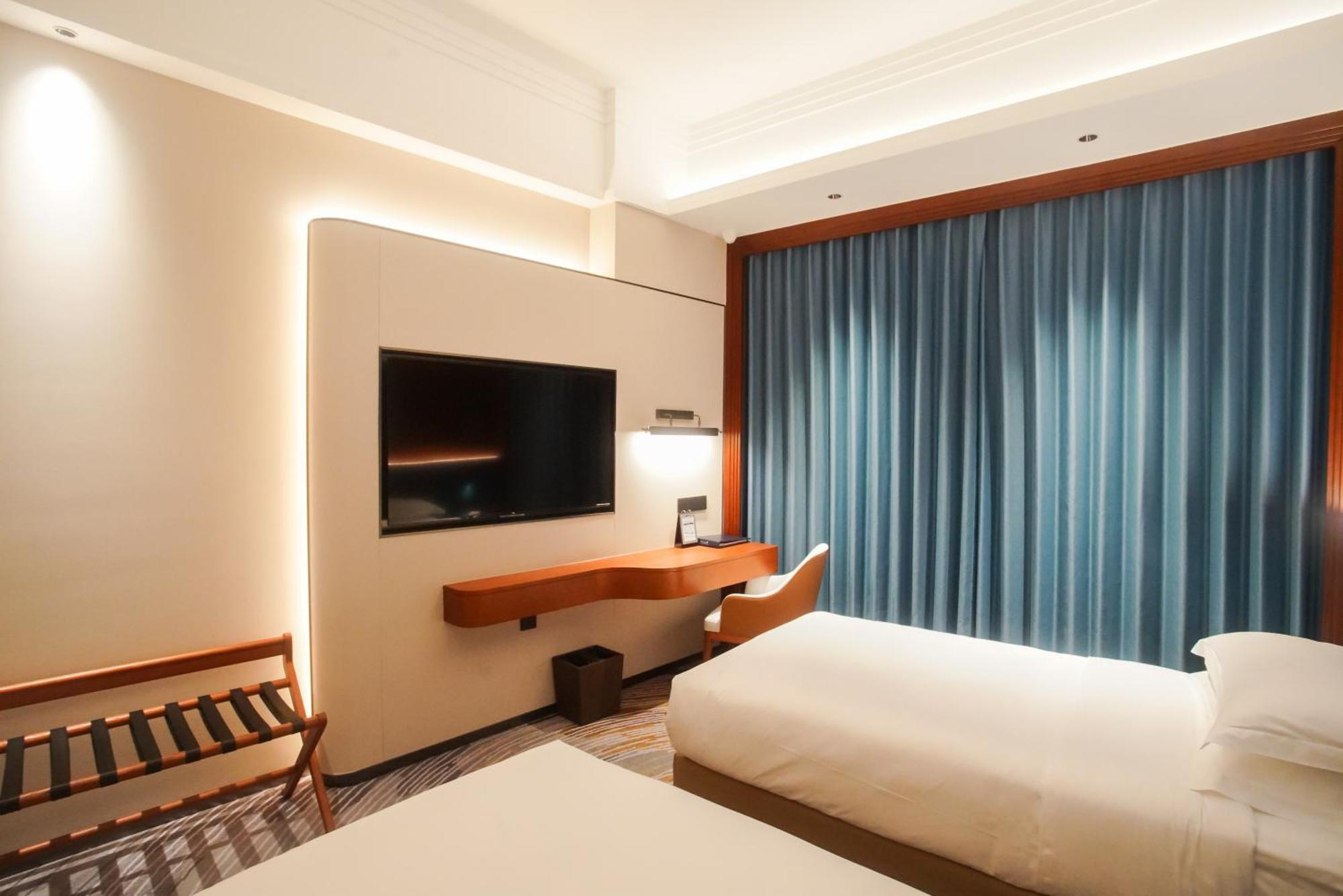 Hotel Ocean - Free Shuttle Bus To Fair, Tao Jin Railway Station 4*