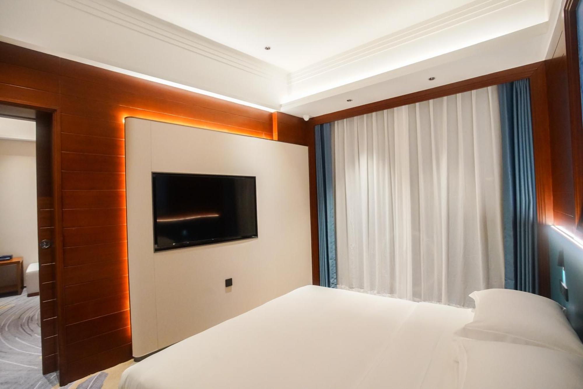 Ocean - Free Shuttle Bus To Fair, Tao Jin Railway Station Hotel 4*