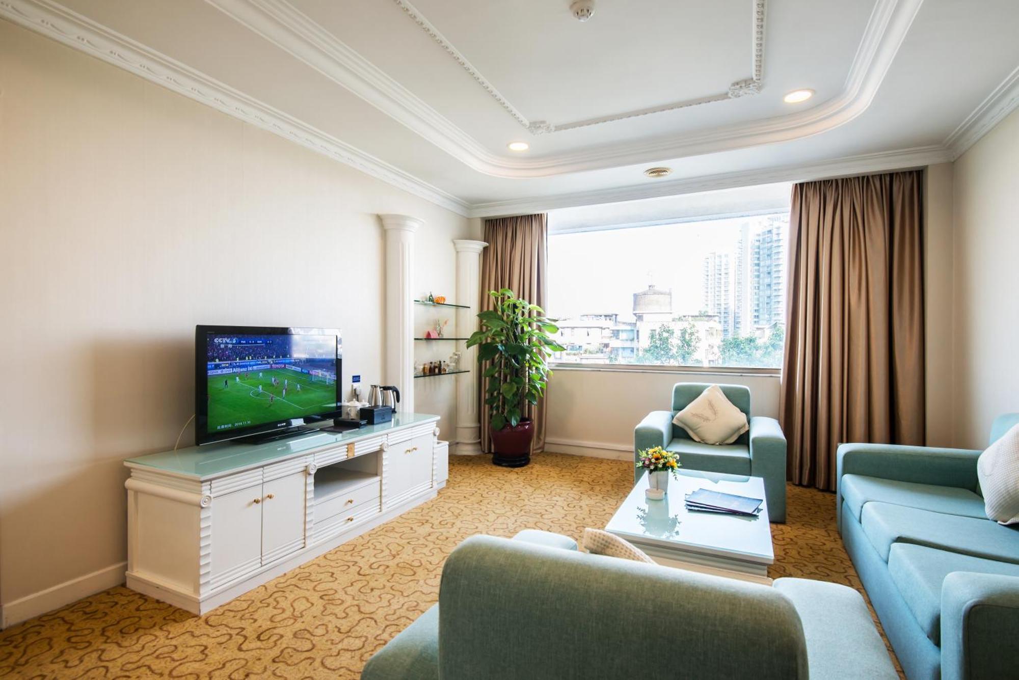 Panyu Hotel 4*