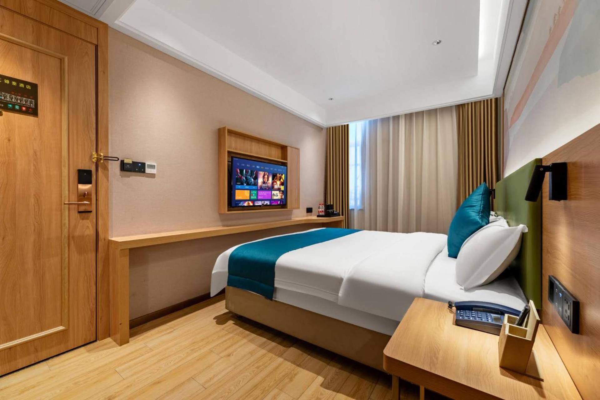 Jintai -guangzhou South Building International Electronics Yide Road Subway Station Store 2*