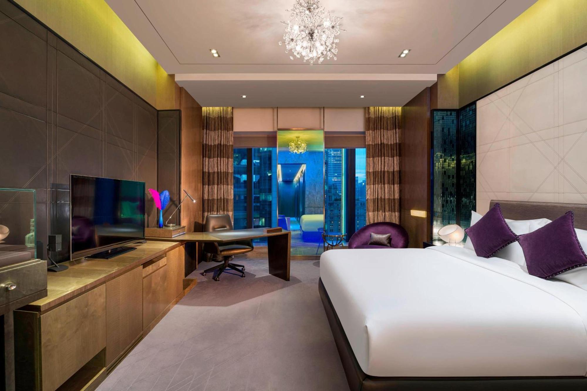 Hotel W