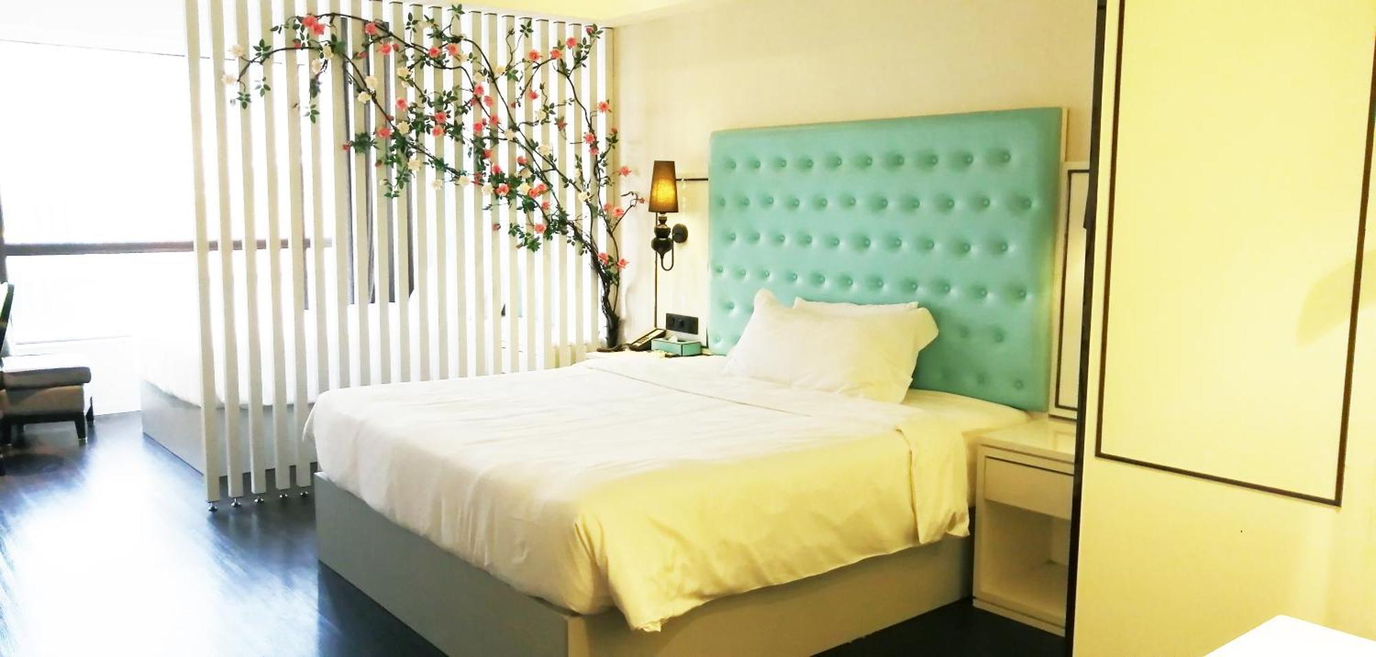 Xana Elegant Shixi Metro Station Branch 4* Guangzhou