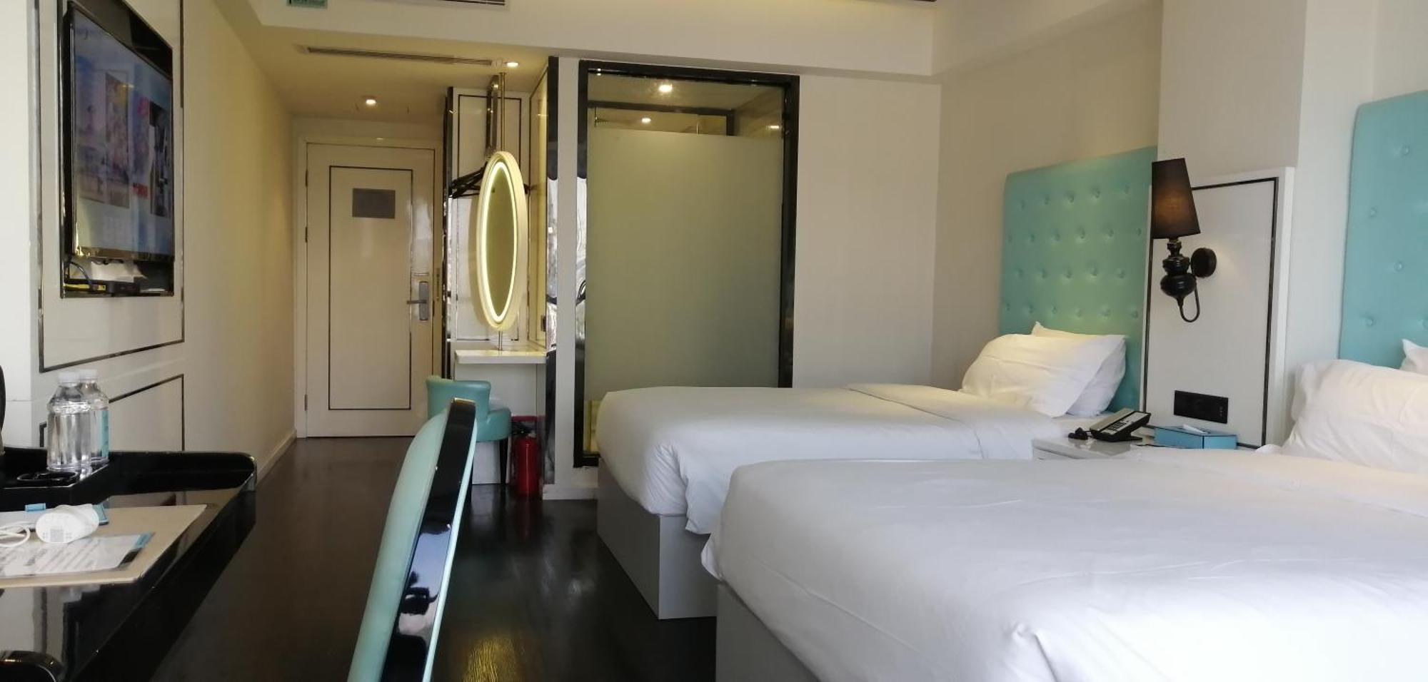 Xana Elegant Shixi Metro Station Branch 4*