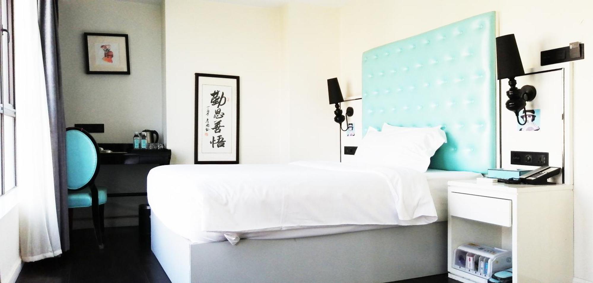 Xana Elegant Shixi Metro Station Branch 4*