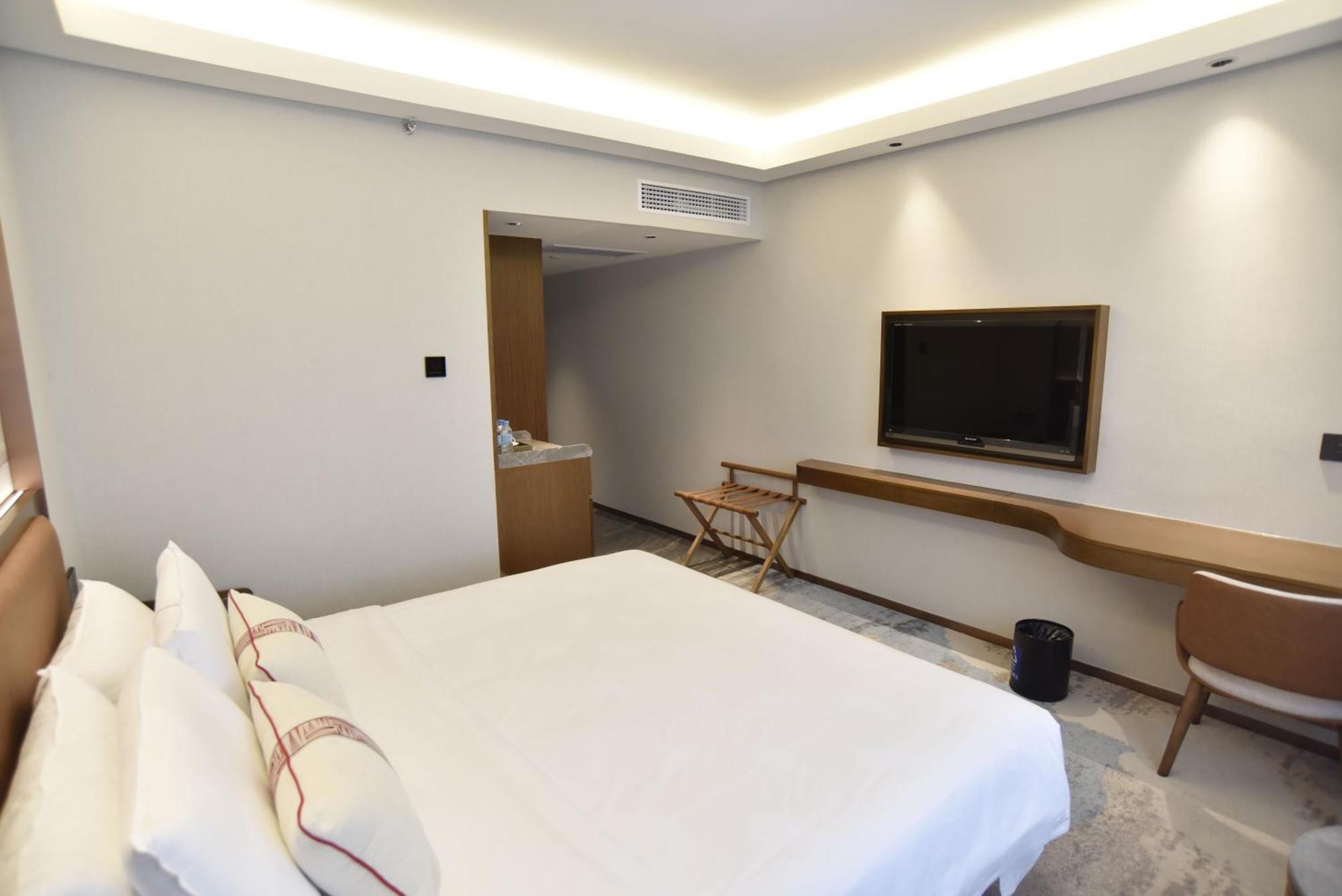Guangdong Hotel-free Shuttle & Registration Counter Service During Fair 4* Guangzhou