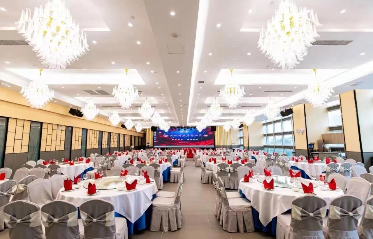 Hampton By Hilton Wenchong Hotel 4*