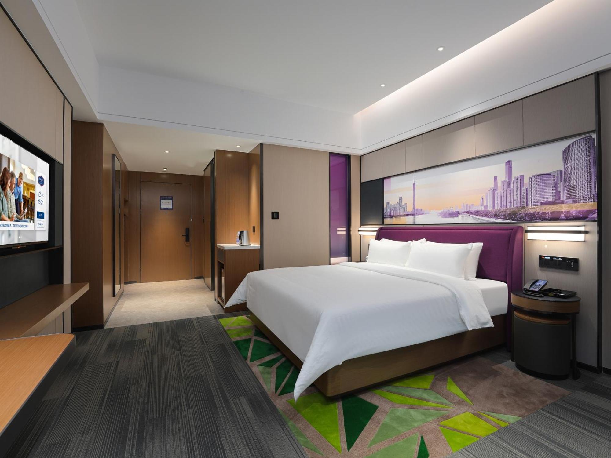 Hampton By Hilton Wenchong 4*
