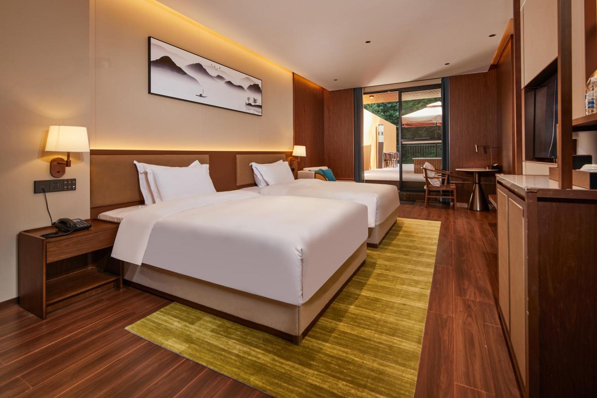 Guangdong Hot Spring 4*