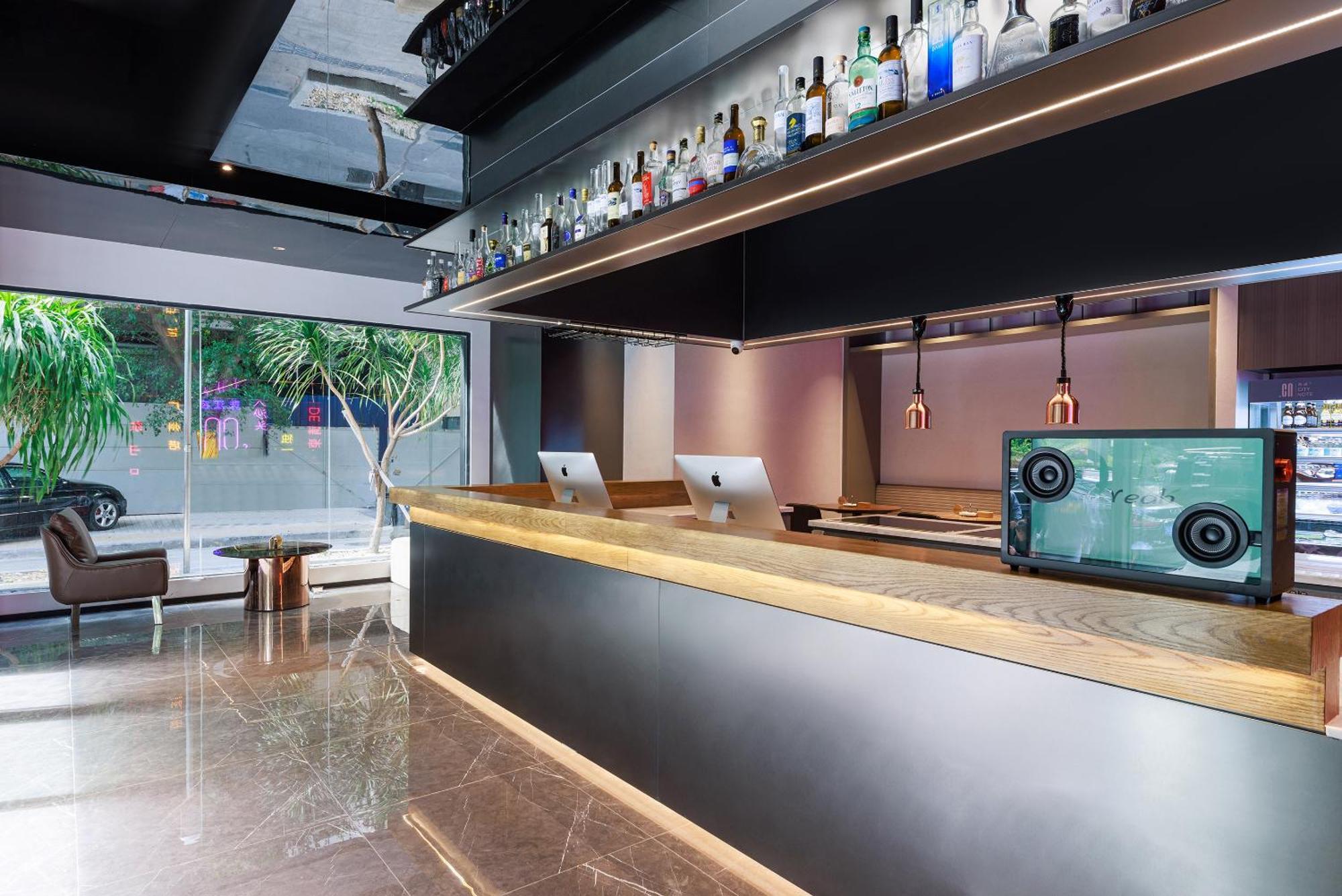 Citynote - Donghu Metro Station Pearl River Night Tour Dashatou Pier Shop Hotel Guangzhou