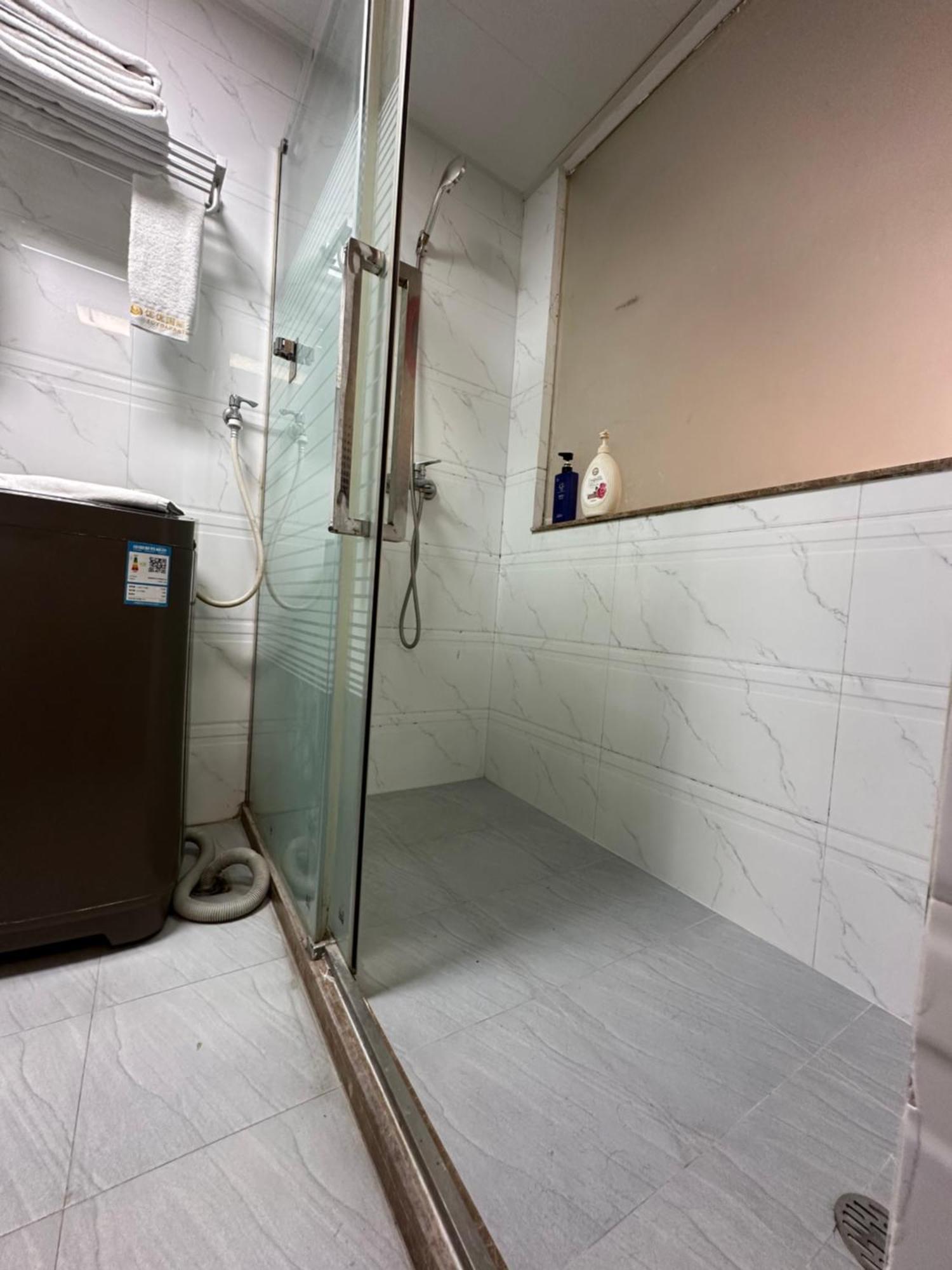 Youke Serviced Apartment1min To Line5 Taojin Stn-free Shuttle Bus During The Fair Guangzhou