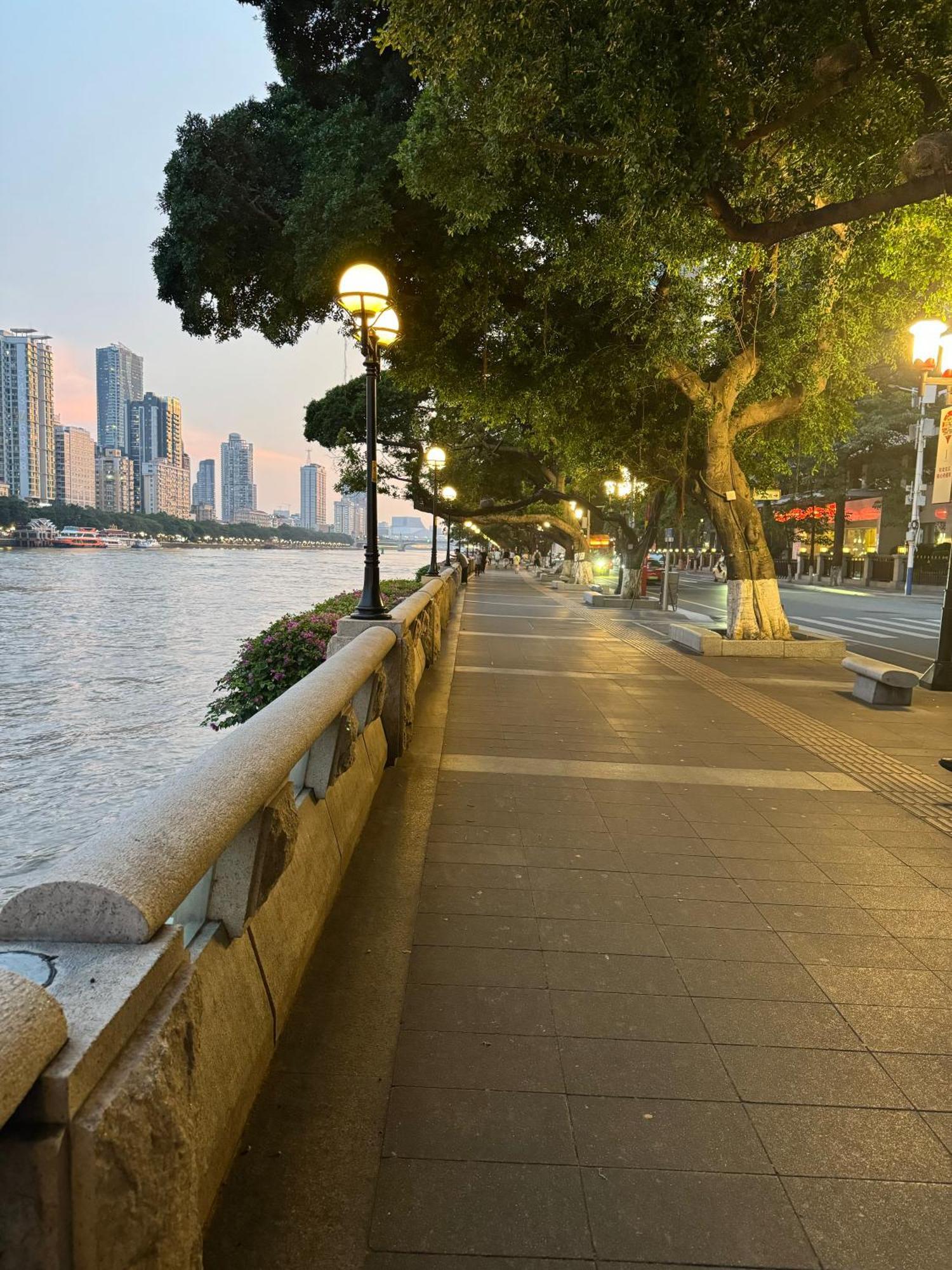 Apartamento Waifiden Duplex Zhongyong Jinyu Branch-free Shuttle Bus During The Fair Guangzhou