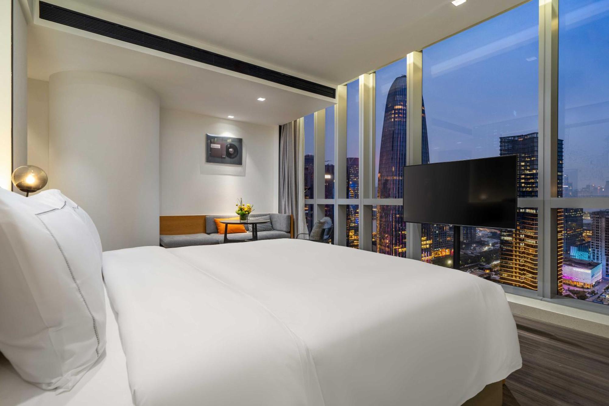 Hotel Urcove By Hyatt Tower Exhibition Center-registration Counter And Free Shuttle Bus Available During Fair Period 4*