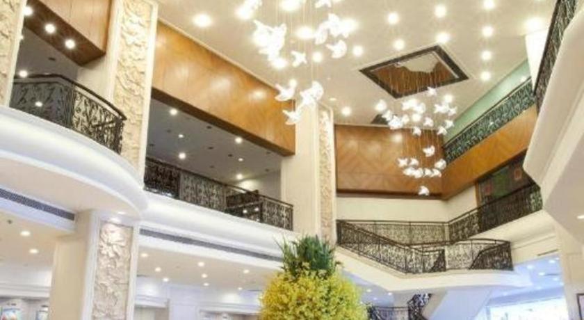 Hotel Rosedale &