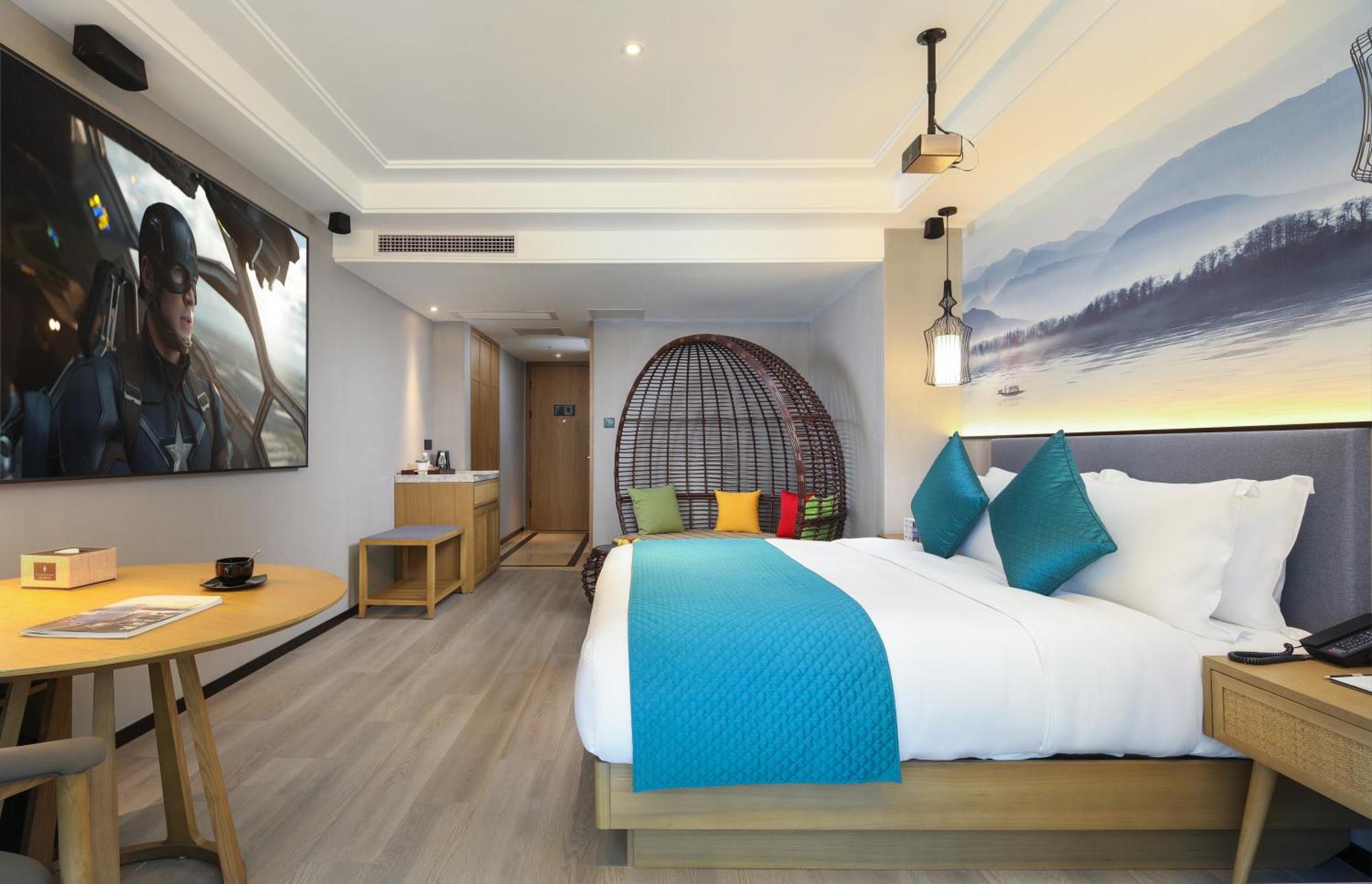Mehood Lestie International Nancun Wanbo Metro Station Branch - Free Shuttle Bus To Fair Complex During Fair Period & Free Breakfast & Free Afternoon Tea & Free Midnight Snack & Free Vpn Internet Access Guangzhou