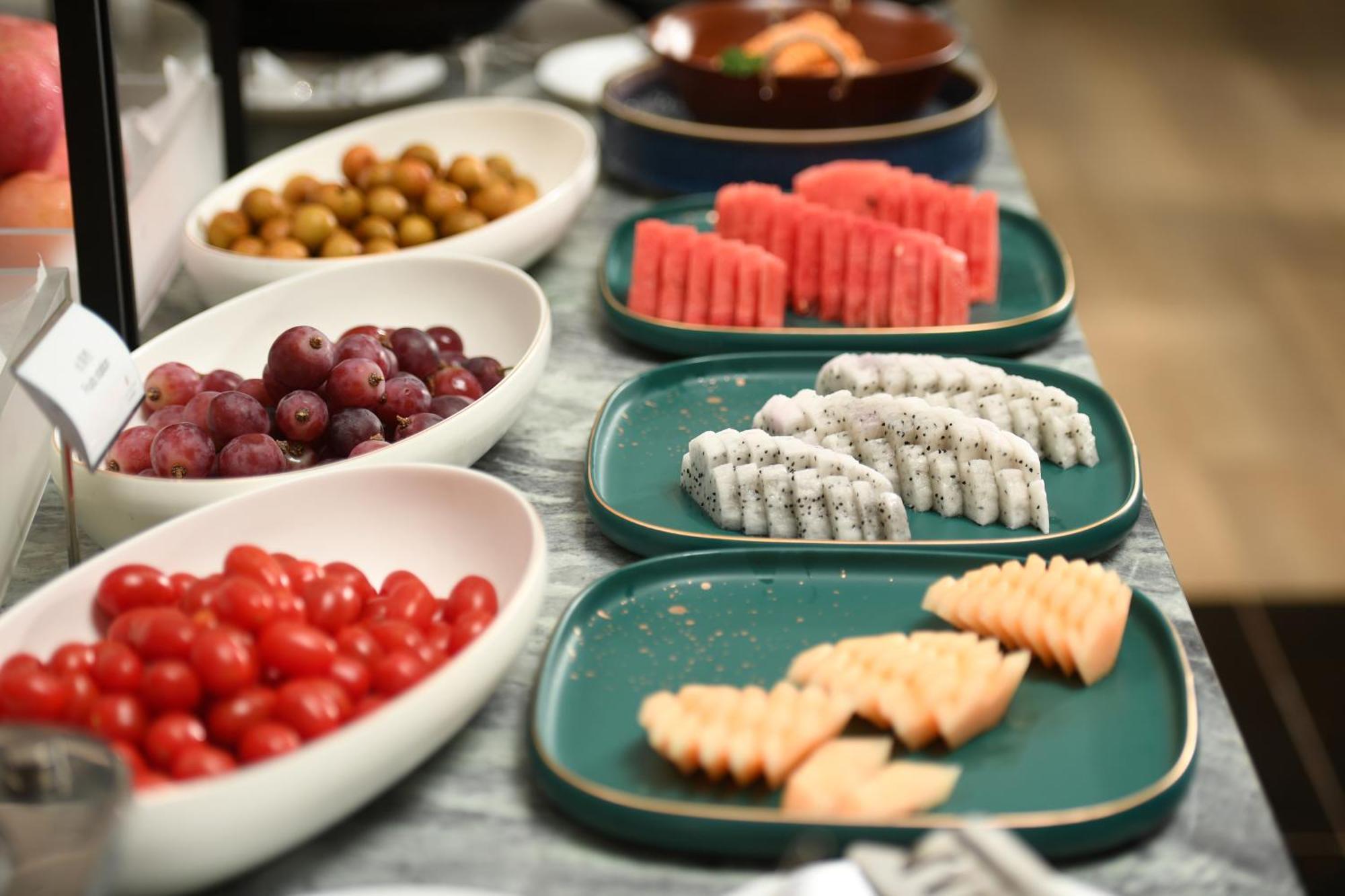 Hotel Mehood Lestie International Nancun Wanbo Metro Station Branch - Free Shuttle Bus To Fair Complex During Fair Period & Free Breakfast & Free Afternoon Tea & Free Midnight Snack & Free Vpn Internet Access