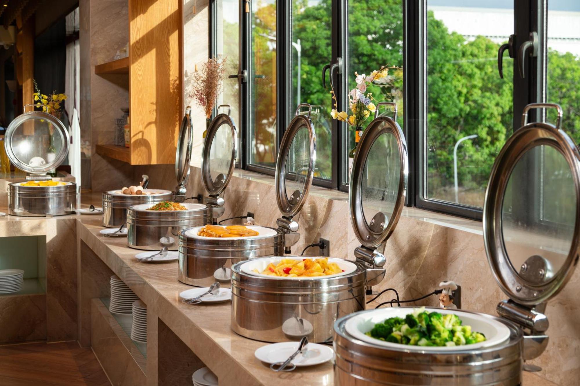 Relins Grand Madison Hotel 4*