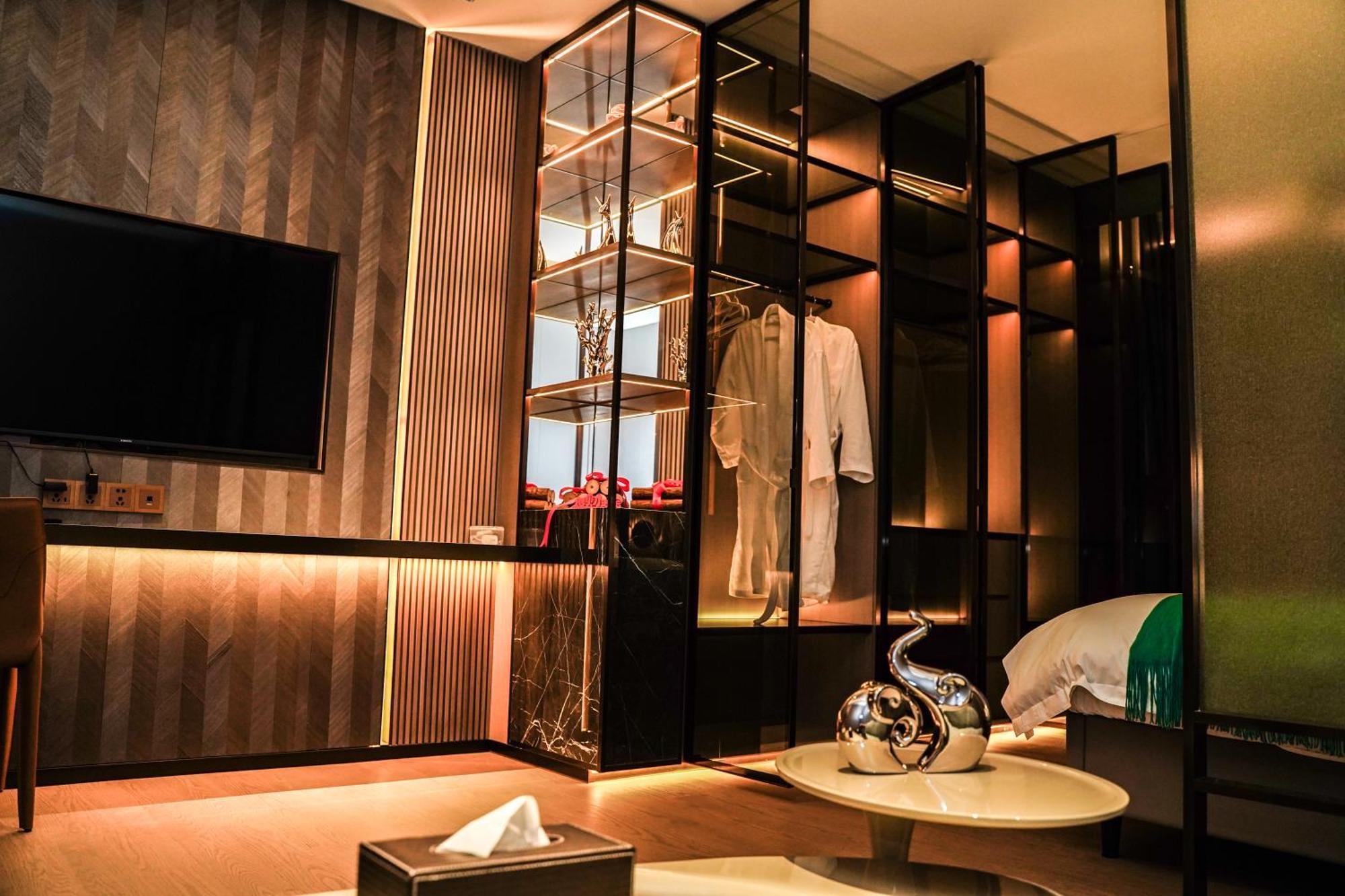 Baiyue - Zhujiang New Aparthotel 2*