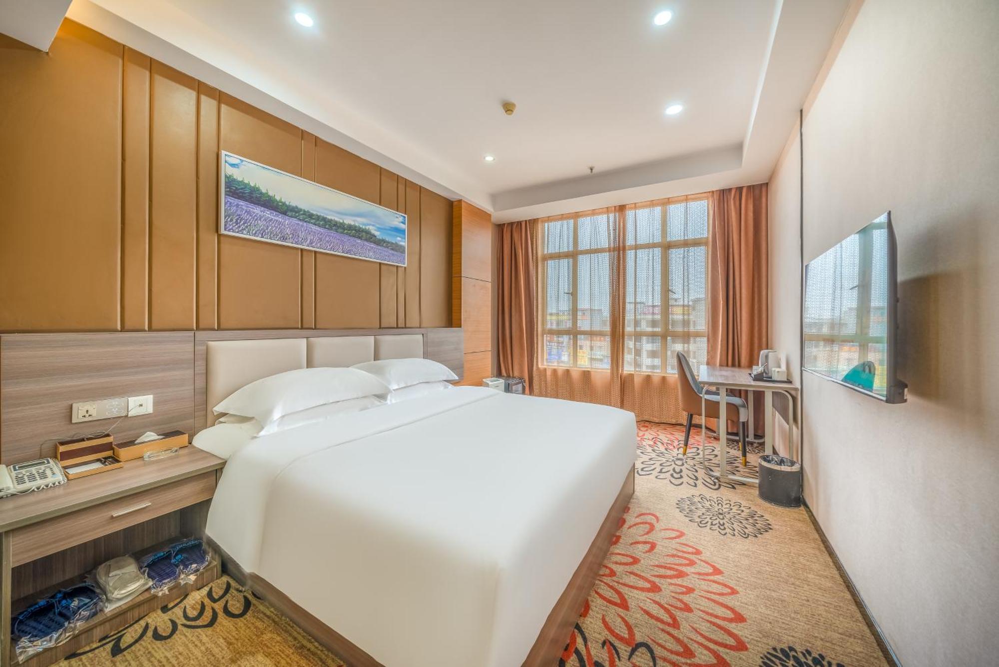 Hotel Meijian Huangpu Wanda Plaza Store 3*