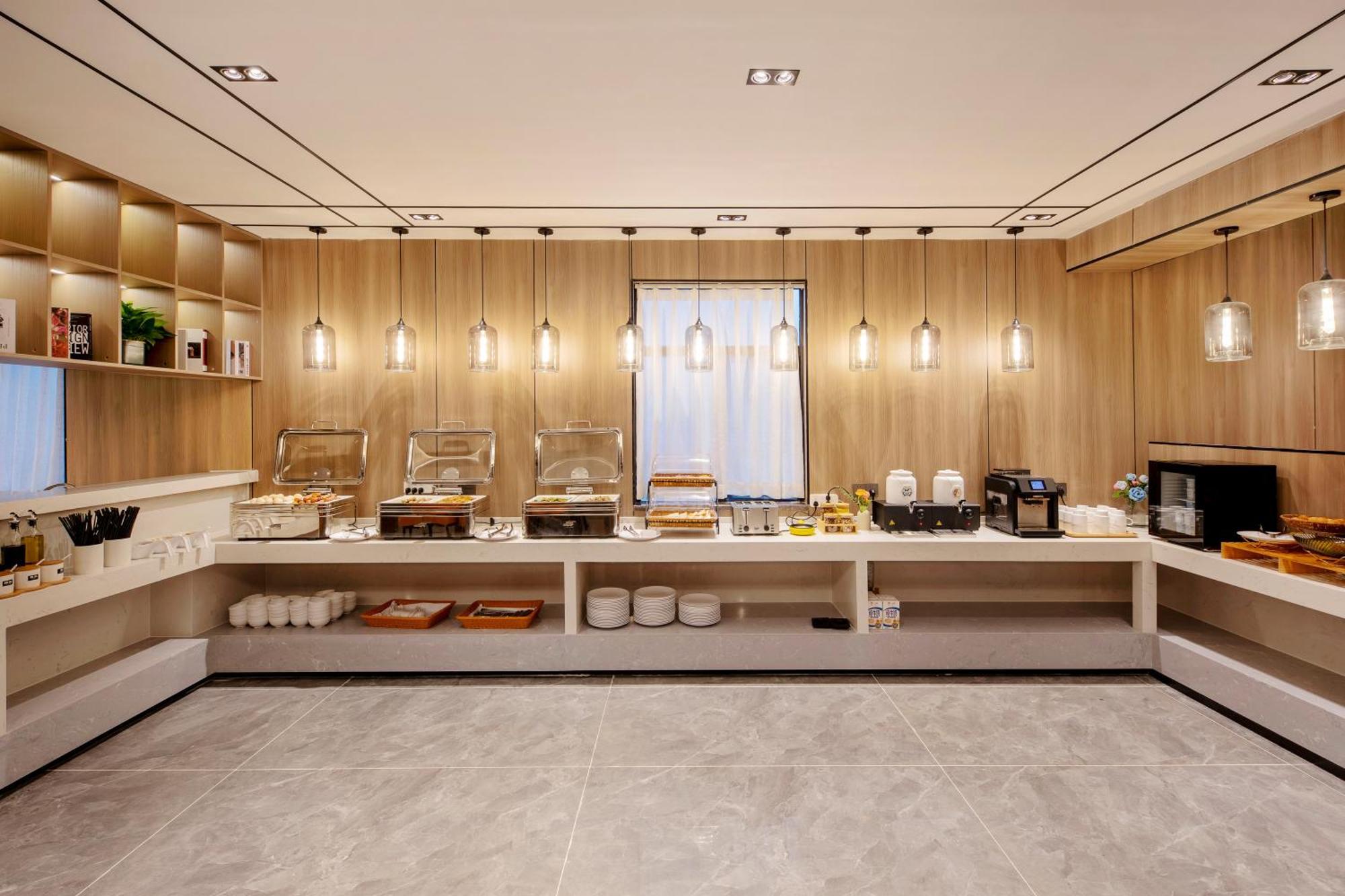 Yifangli Hotel 3*