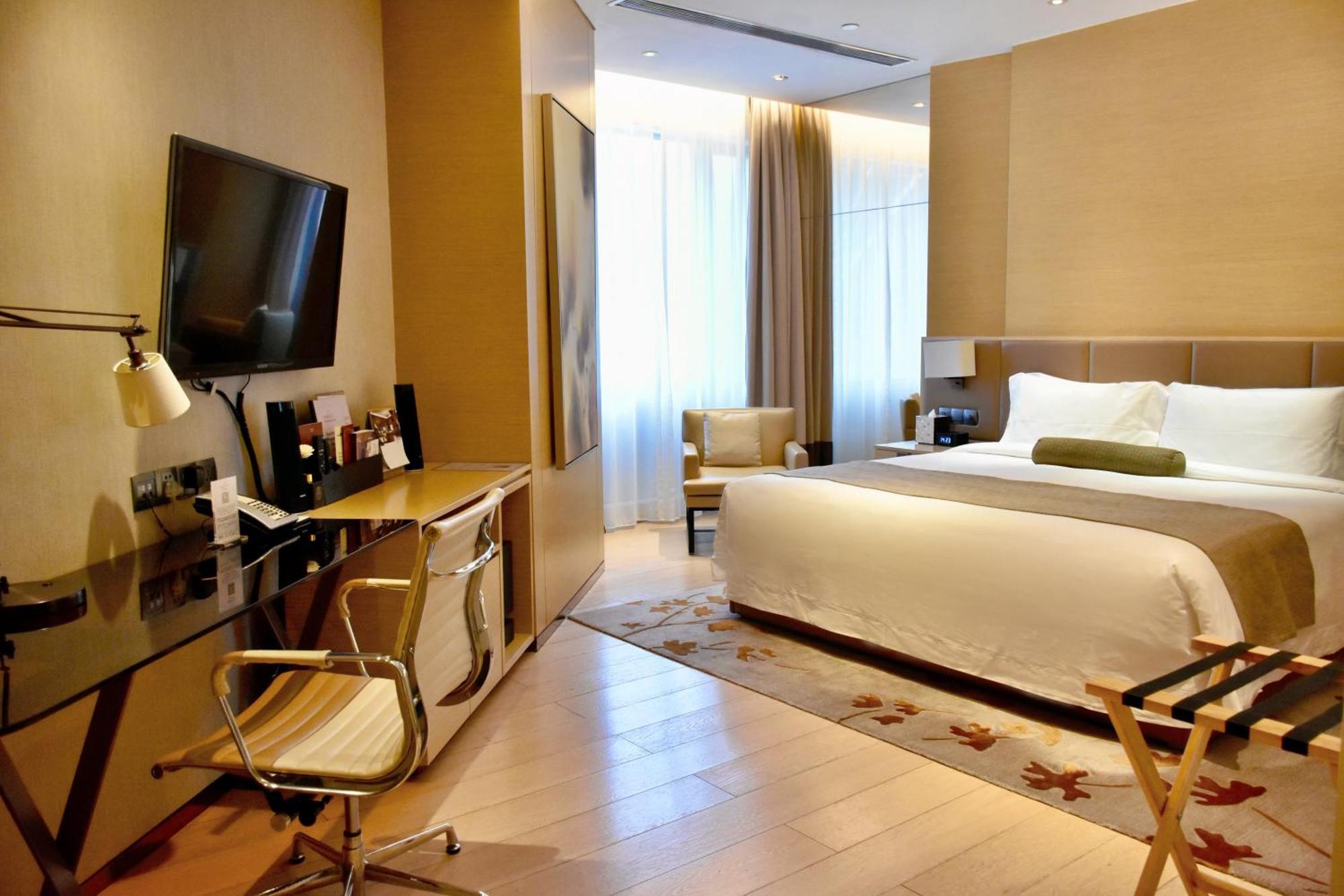 Aparthotel Fraser Canton