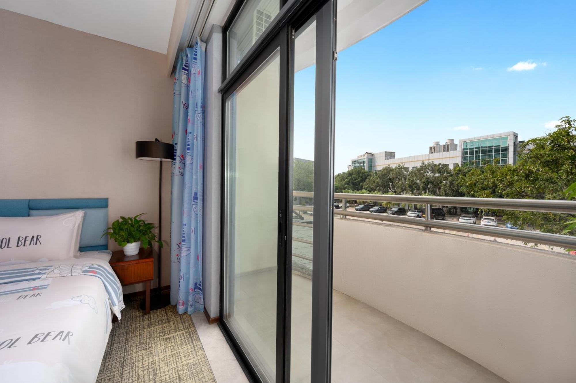 Hotel Ausotel Smart Baiyun Airport: Fair Support & Free Shuttle Guangzhou