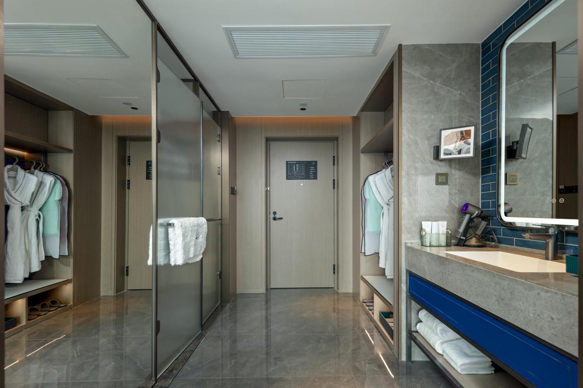 Elegant Pazhou Convention And Exhibition Center Tianhe Park Branch - Free Shuttle Bus To Fair Complex During Fair Period & Overseas Buyers Registration Service Guangzhou