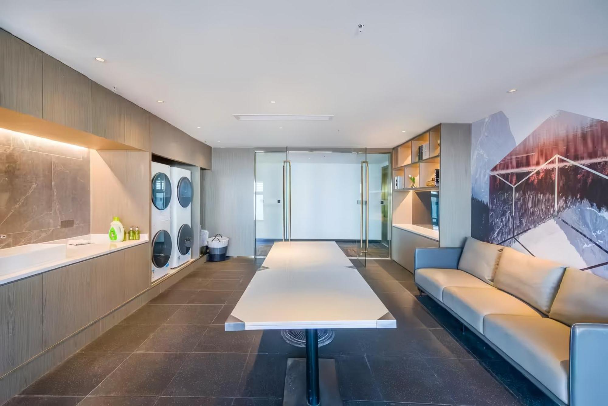 Hotel Echarm International Changgang Subway Station - Free Shuttle Bus To Fair Complex During Fair Period
