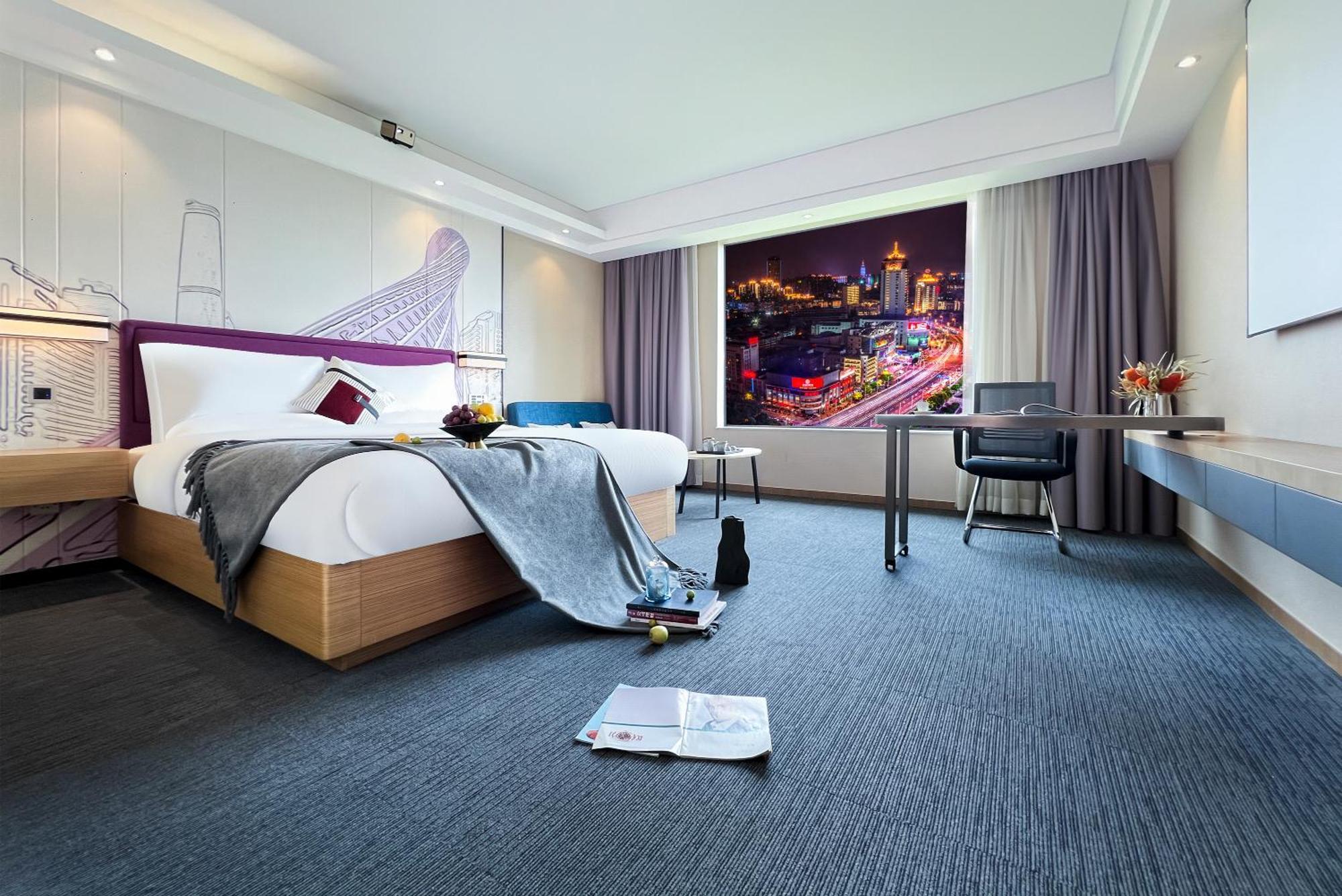Yizhi - Zhujiang New Town Huashi Subway Station Branch Hotel