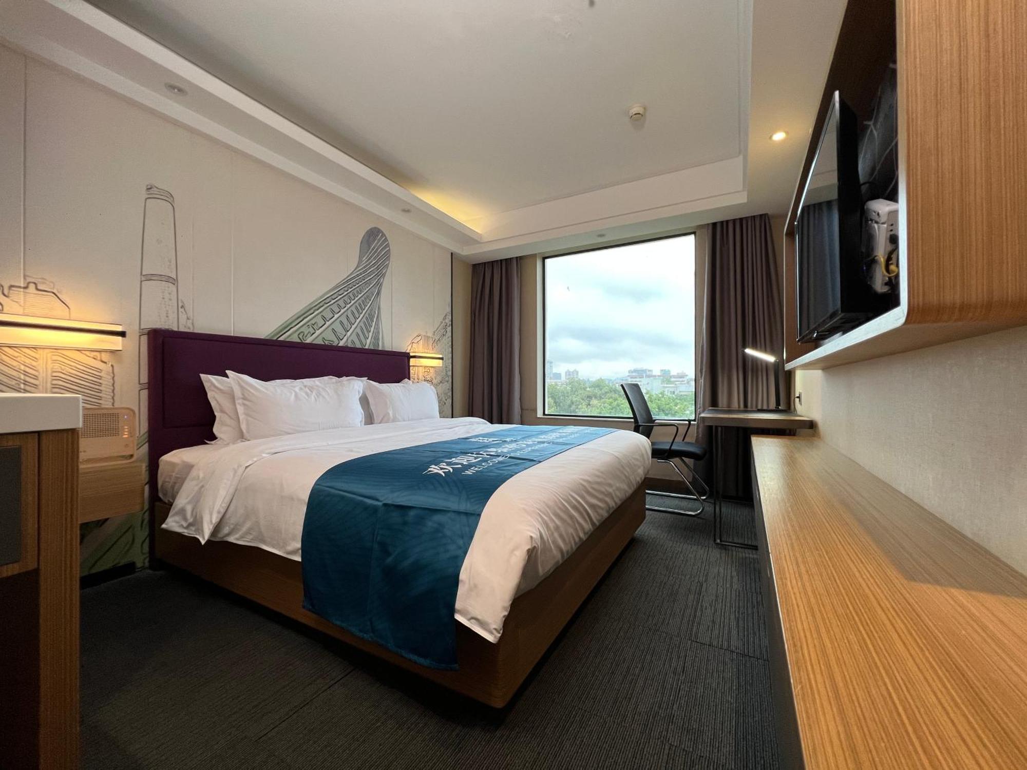 Hotel Yizhi - Zhujiang New Town Huashi Subway Station Branch 4*
