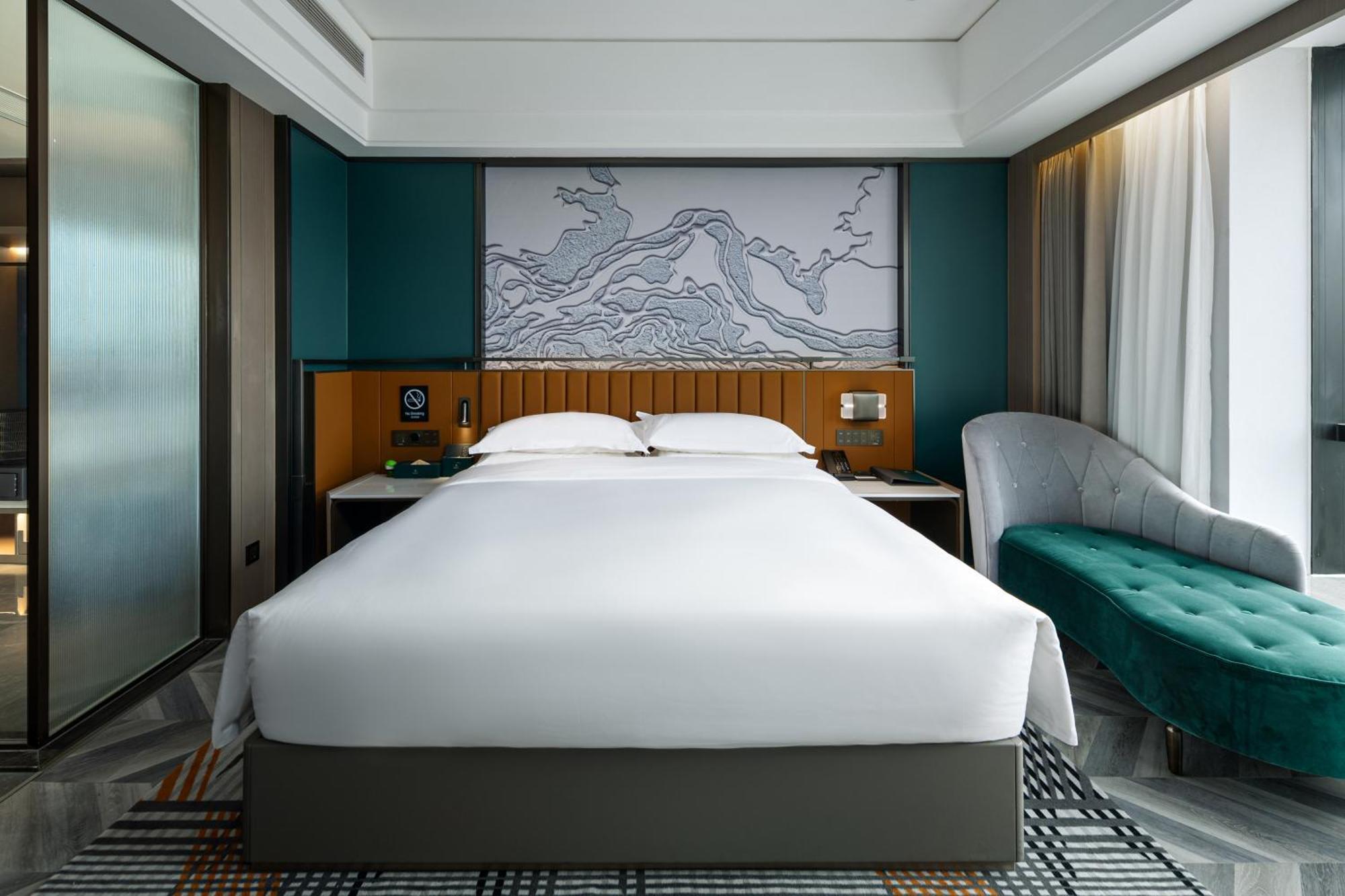 Elegant Pazhou Convention And Exhibition Center Tianhe Park Branch - Free Shuttle Bus To Fair Complex During Fair Period & Overseas Buyers Registration Service 5* Guangzhou