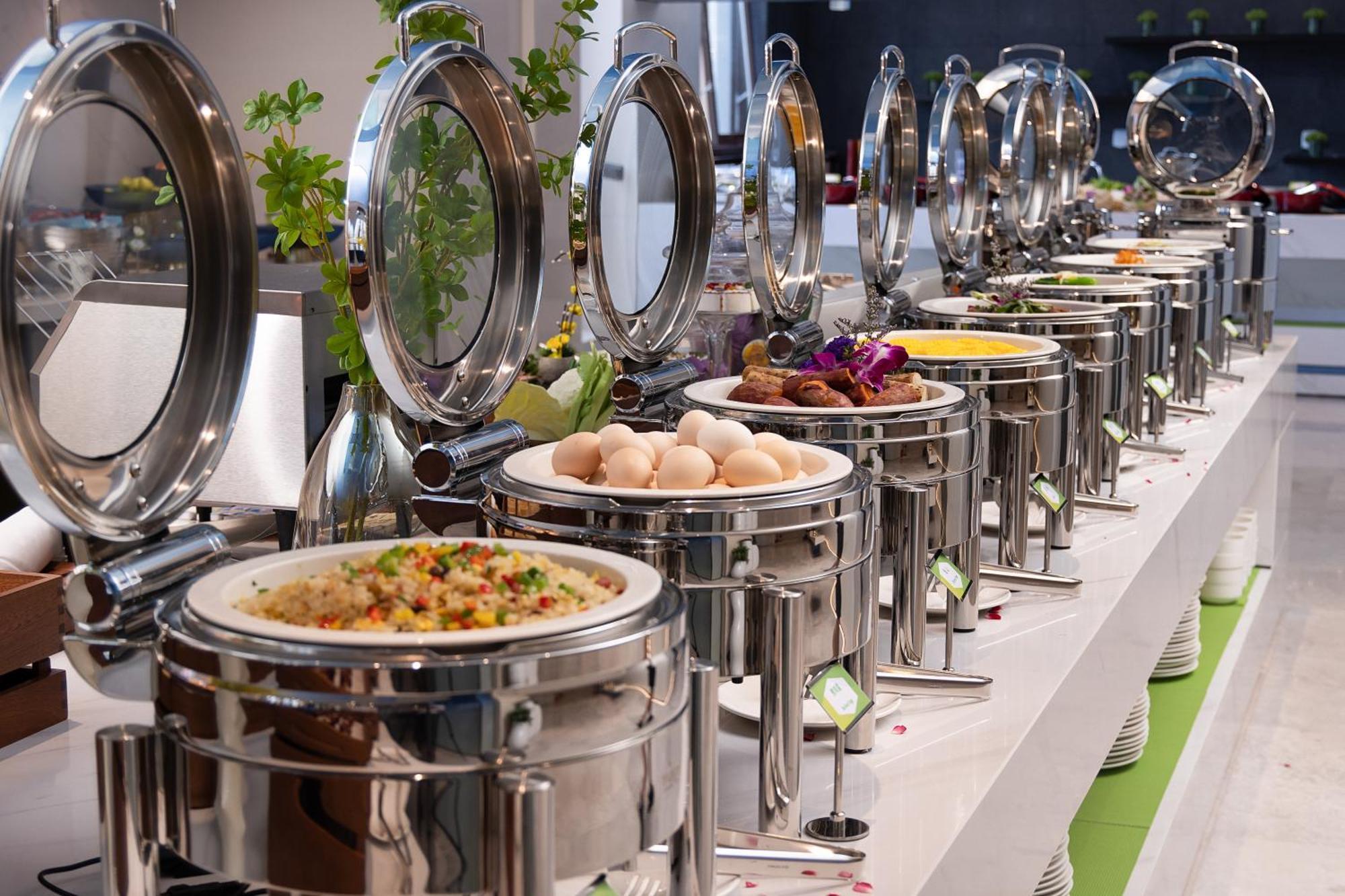 Hotel Hampton By Hilton Luoxi 4*