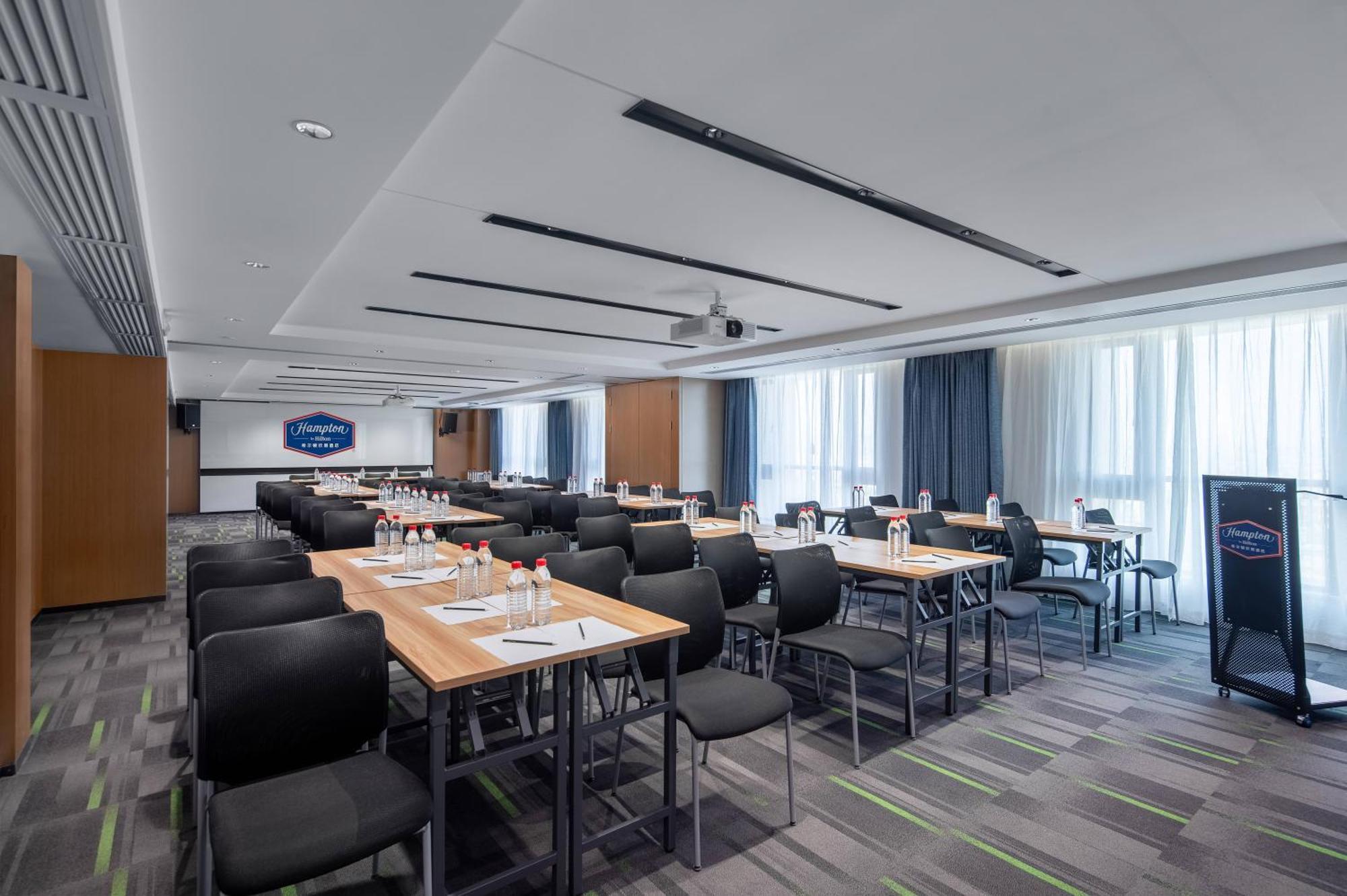 Hampton By Hilton Luoxi Hotel Guangzhou