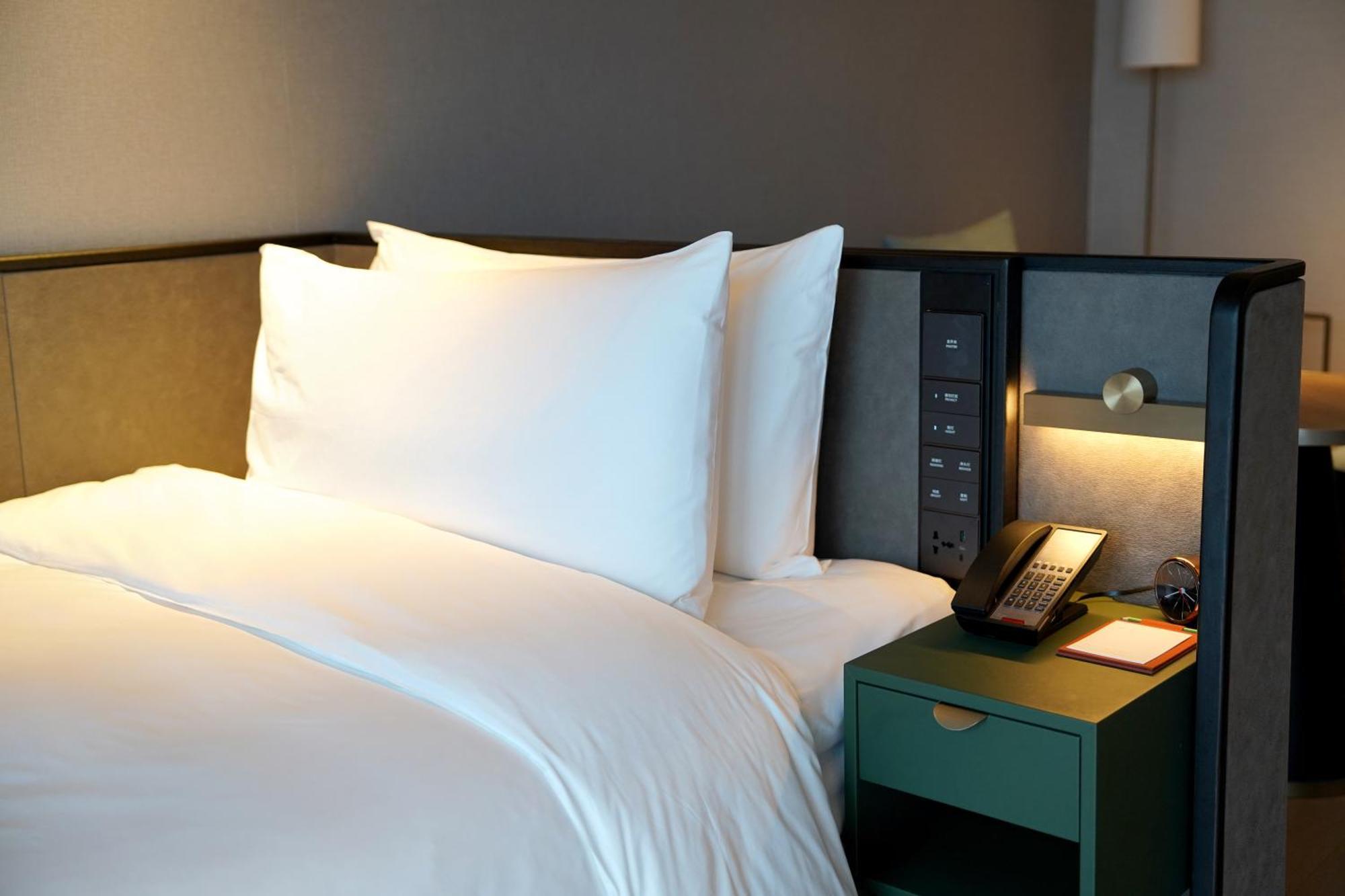 New World Hotel 5*