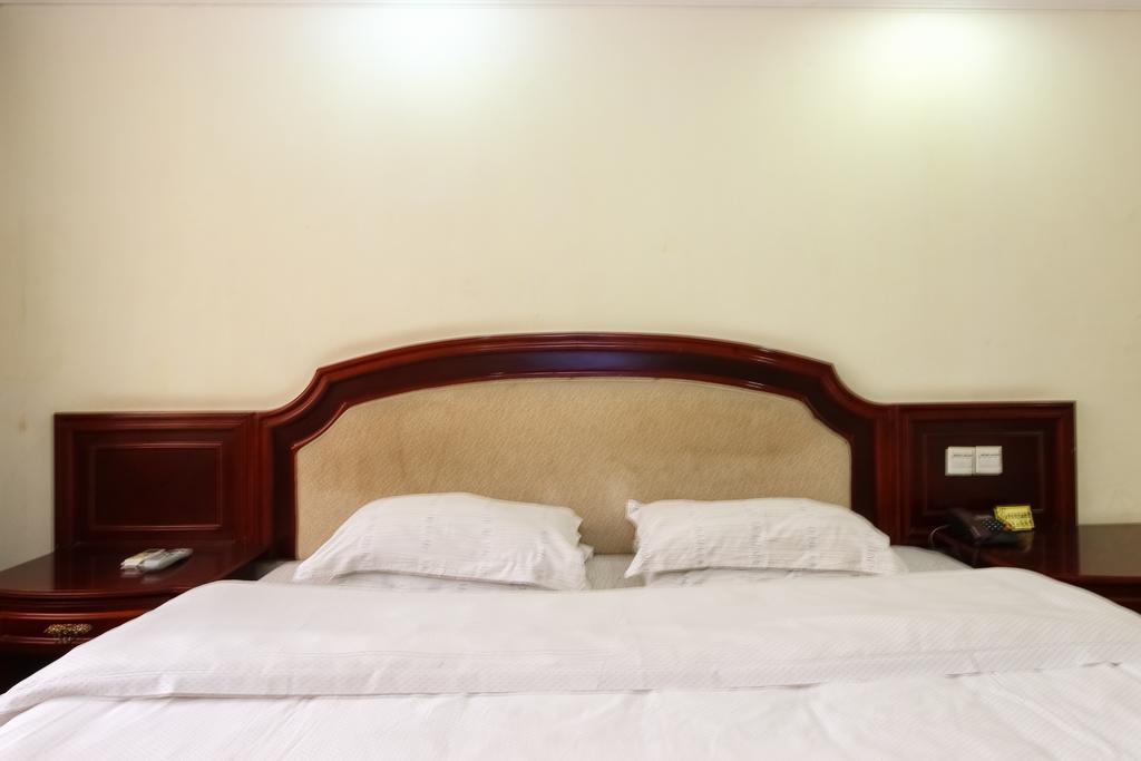 Yecheng Hotel 3*