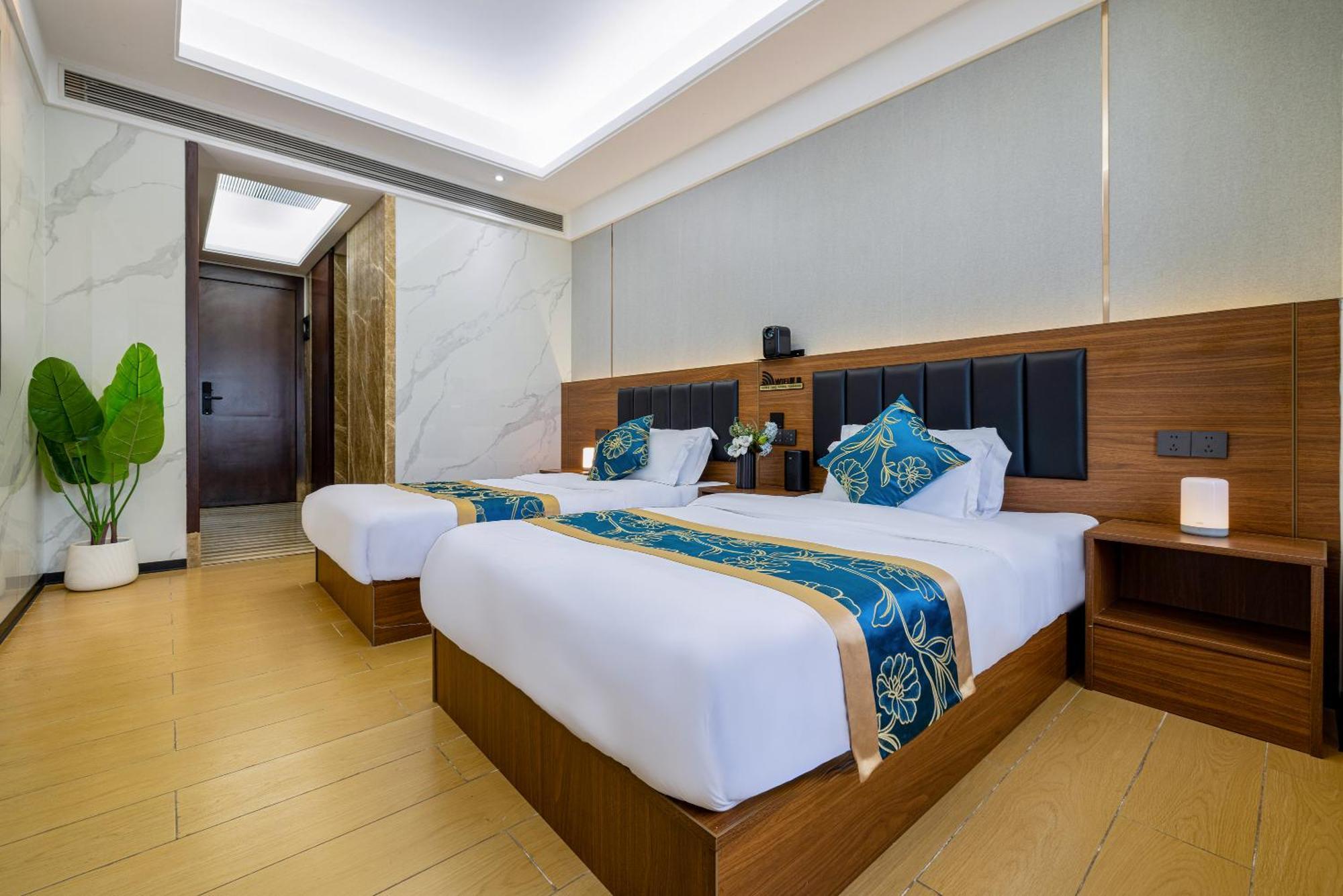 Hotel Xingyin Cloudy Changgang Subway Station - Free Shuttle Bus To Fair Complex During Fair Period Guangzhou