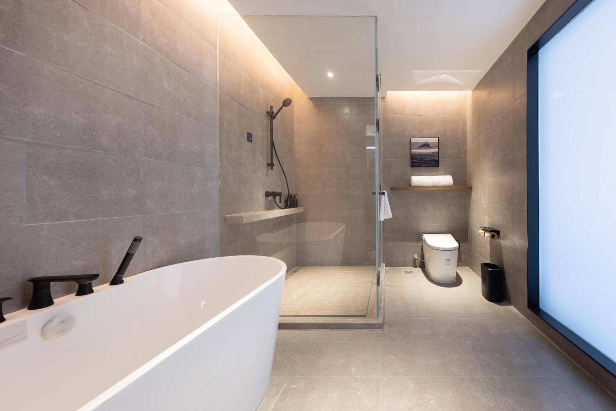 Hotel Atour Baiyun Jiahe Hebian 4*