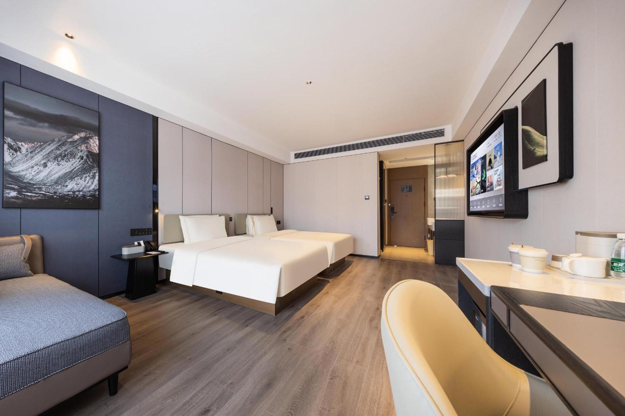 Hotel Atour Baiyun Jiahe Hebian