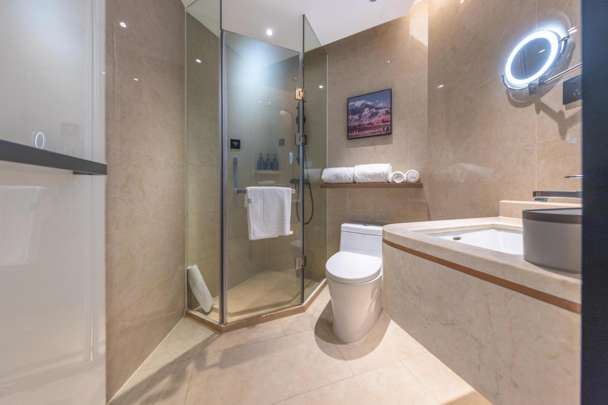 Hotel Atour X Avenue South Pazhou Convention And Exhibition Center 4*