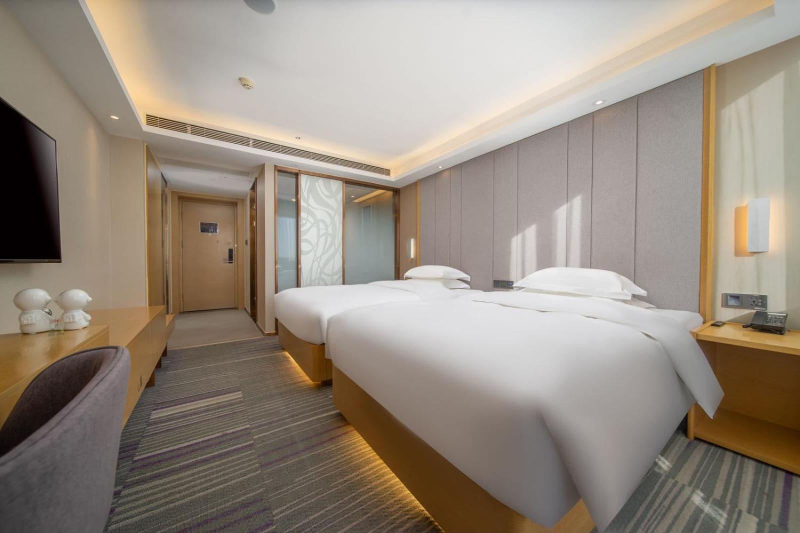Baiyun Airport Yunzhi Near Terminal One - Complimentary Shuttle Bus Between To Fair Complex During Fair 3*