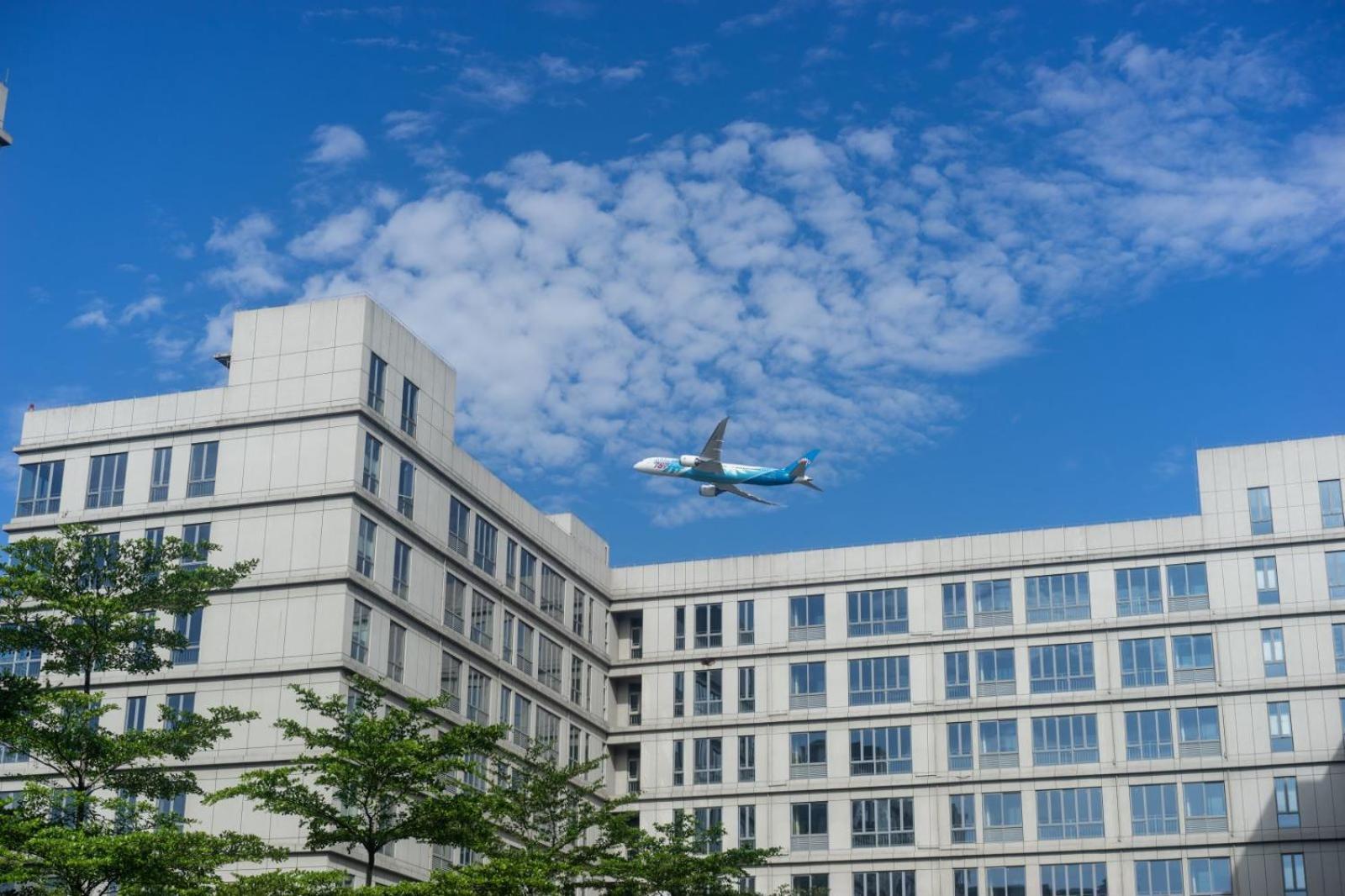 Hotel Baiyun Airport Yunzhi Near Terminal One - Complimentary Shuttle Bus Between To Fair Complex During Fair 3*
